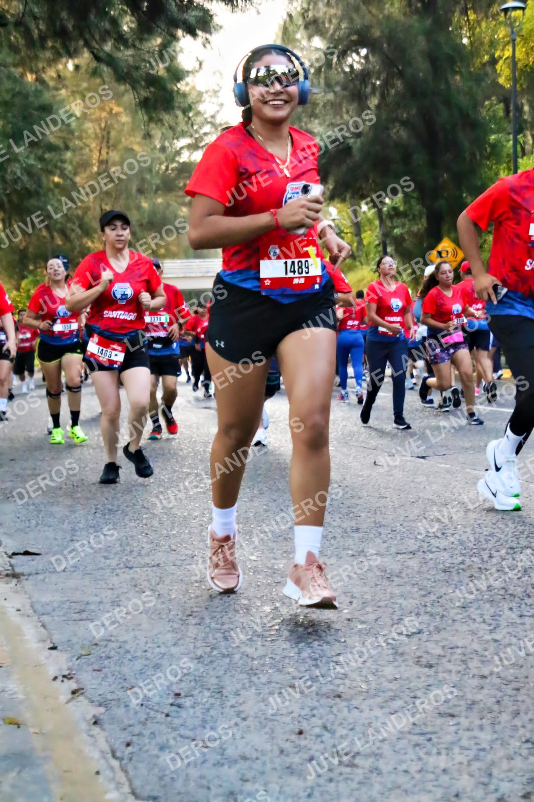 Foto de la CARRERA BIMBO GLOBAL RACE GUADALAJARA en Centro Comercial Andares, Blvd. Puerta de Hierro 4965, Zapopan a las 06:58 · dorsal 1489, 1463, 3334