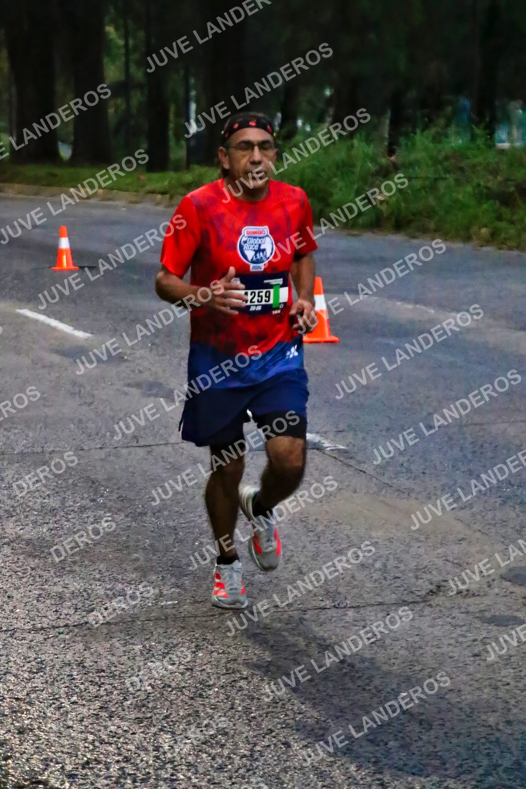 Foto de la CARRERA BIMBO GLOBAL RACE GUADALAJARA en Centro Comercial Andares, Blvd. Puerta de Hierro 4965, Zapopan a las 06:35 · dorsal 259, 2020