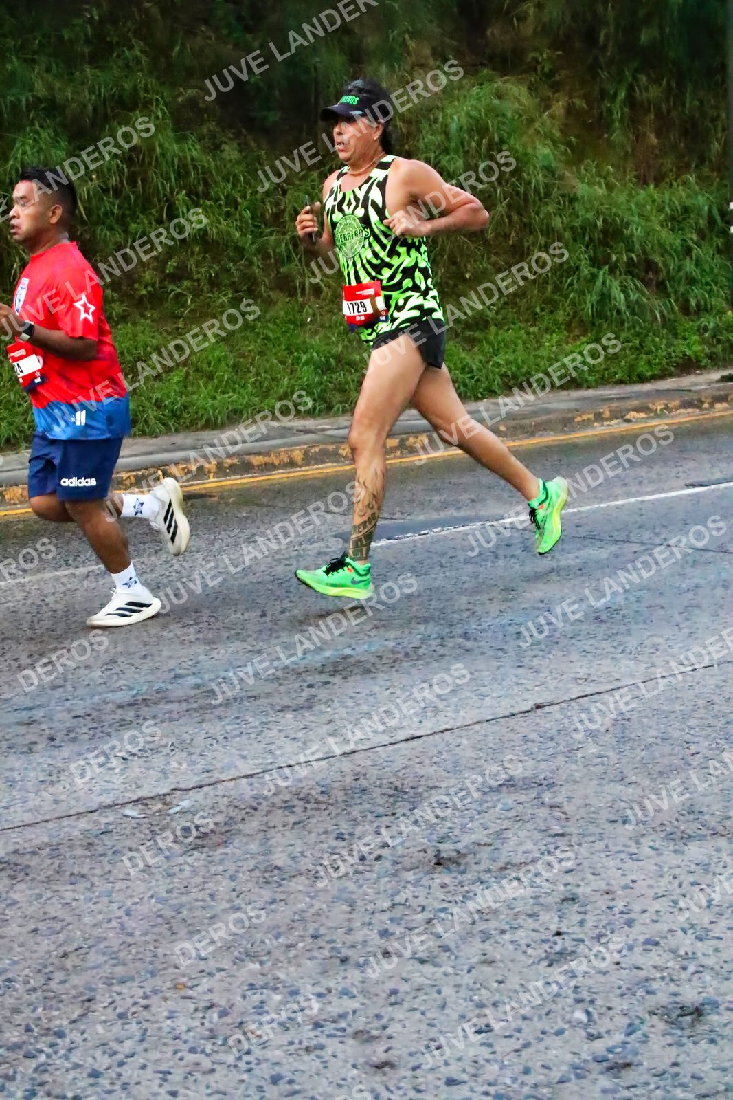 Foto de la CARRERA BIMBO GLOBAL RACE GUADALAJARA en Centro Comercial Andares, Blvd. Puerta de Hierro 4965, Zapopan a las 04:55 · dorsal 1729