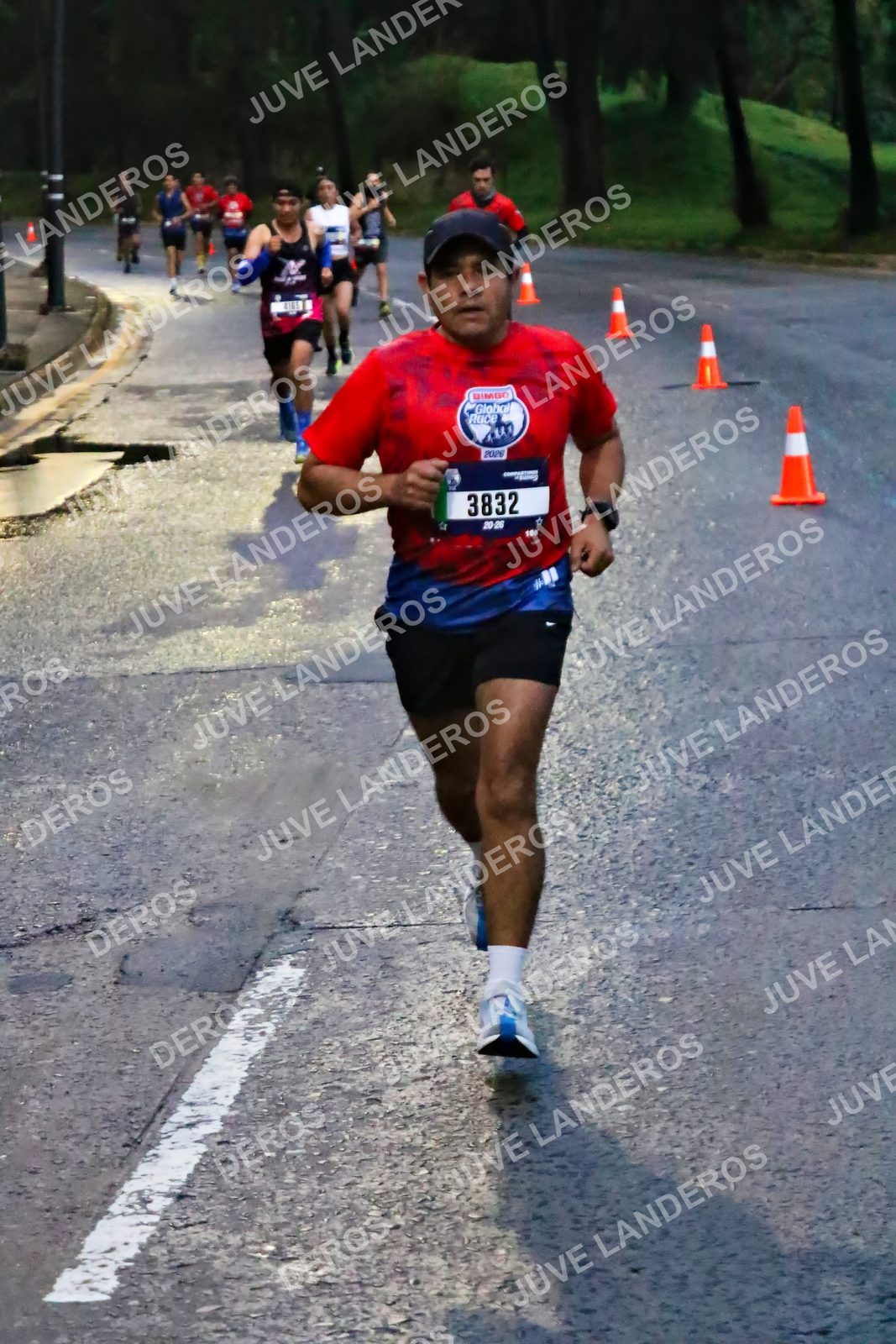 Foto de la CARRERA BIMBO GLOBAL RACE GUADALAJARA en Centro Comercial Andares, Blvd. Puerta de Hierro 4965, Zapopan a las 06:36 · dorsal 3832