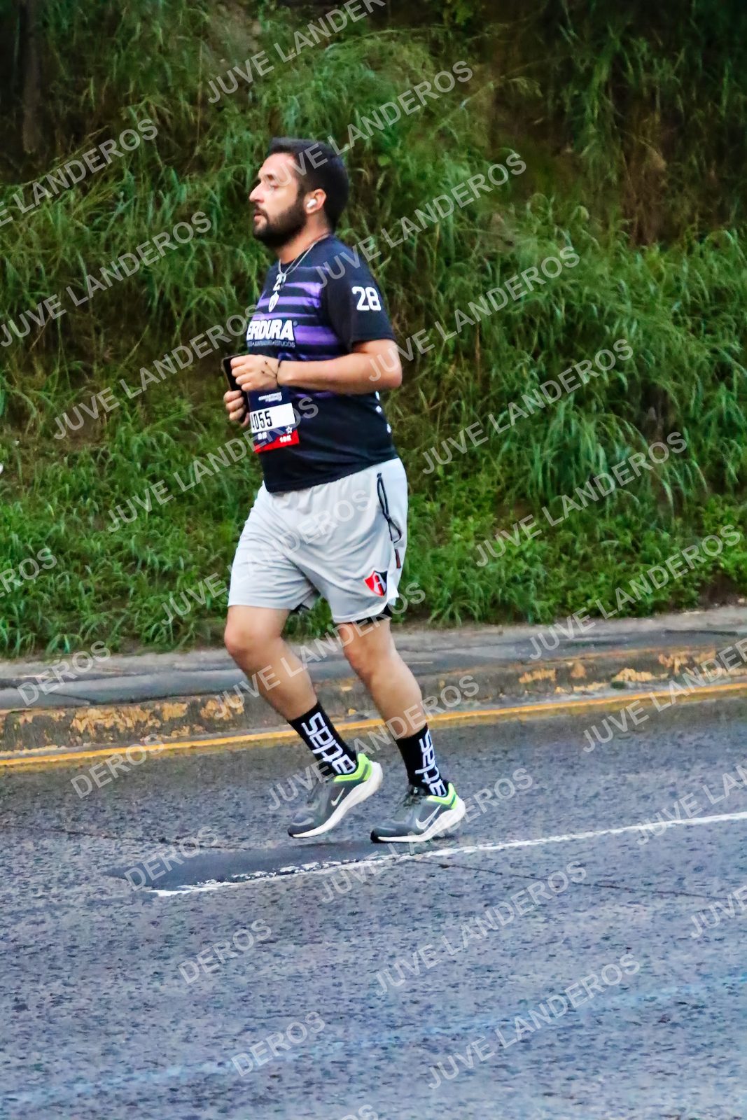 Foto de la CARRERA BIMBO GLOBAL RACE GUADALAJARA en Centro Comercial Andares, Blvd. Puerta de Hierro 4965, Zapopan a las 04:54 · dorsal 28, 4055