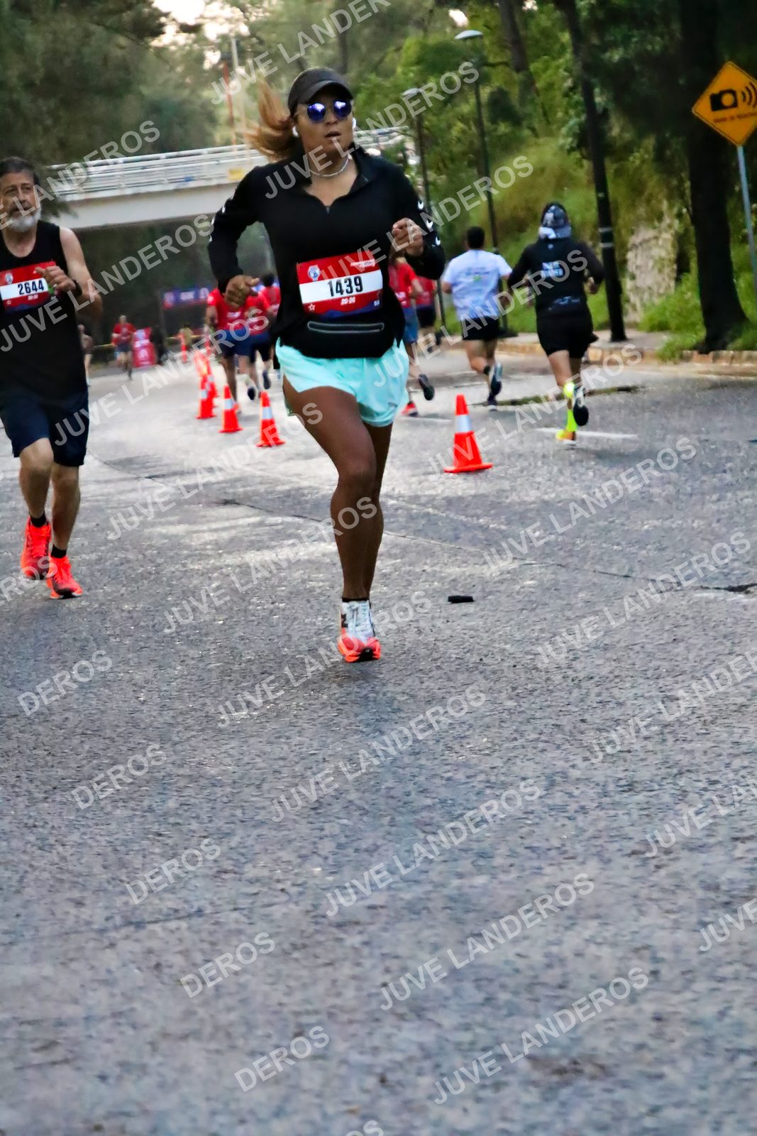 Foto de la CARRERA BIMBO GLOBAL RACE GUADALAJARA en Centro Comercial Andares, Blvd. Puerta de Hierro 4965, Zapopan a las 04:55 · dorsal 1439, 2644