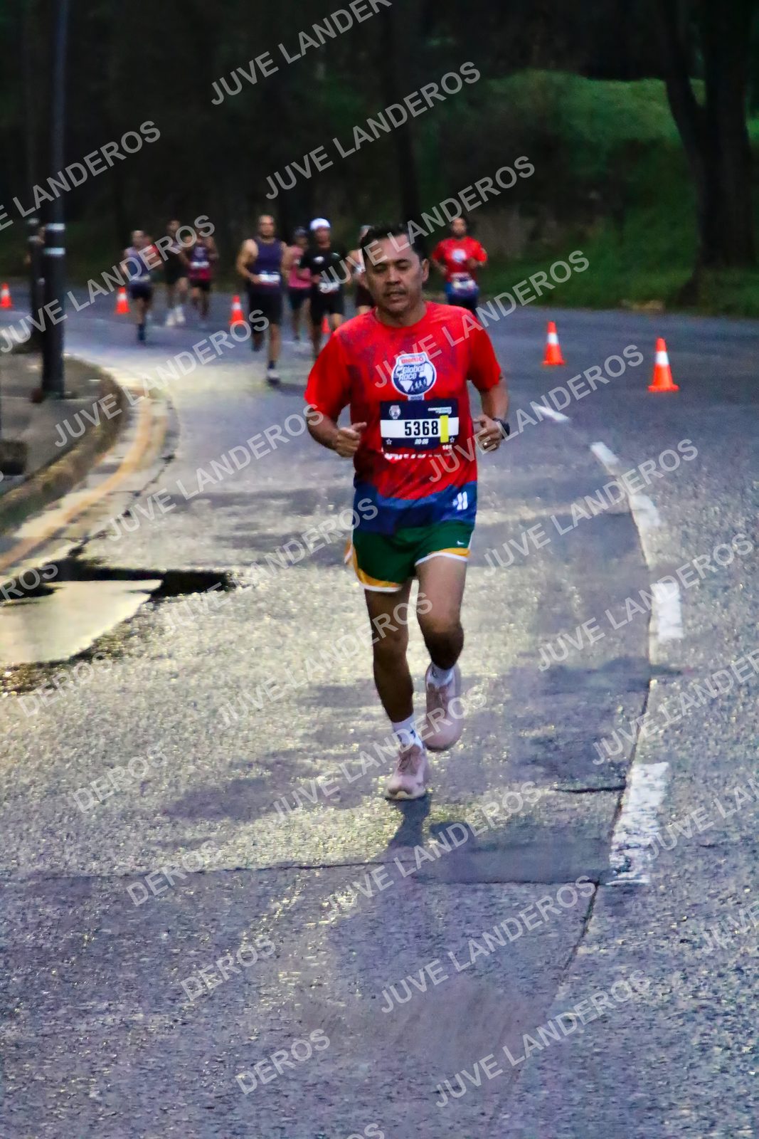 Foto de la CARRERA BIMBO GLOBAL RACE GUADALAJARA en Centro Comercial Andares, Blvd. Puerta de Hierro 4965, Zapopan a las 06:35 · dorsal 5368