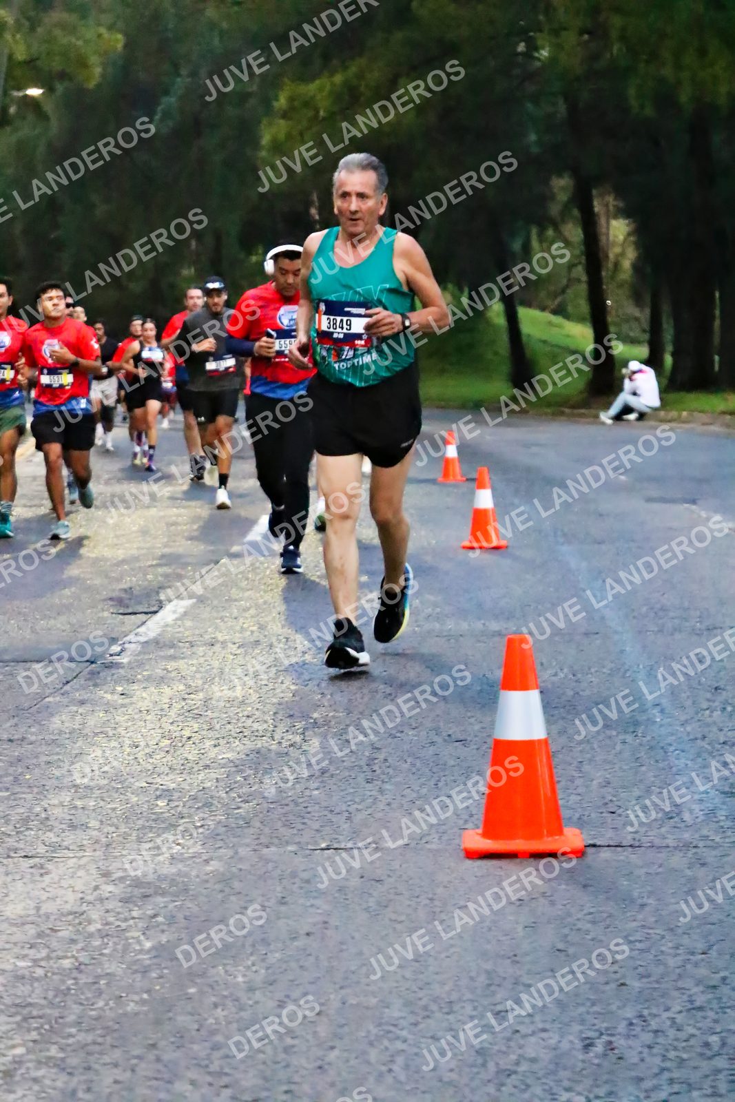 Foto de la CARRERA BIMBO GLOBAL RACE GUADALAJARA en Centro Comercial Andares, Blvd. Puerta de Hierro 4965, Zapopan a las 06:39 · dorsal 3849