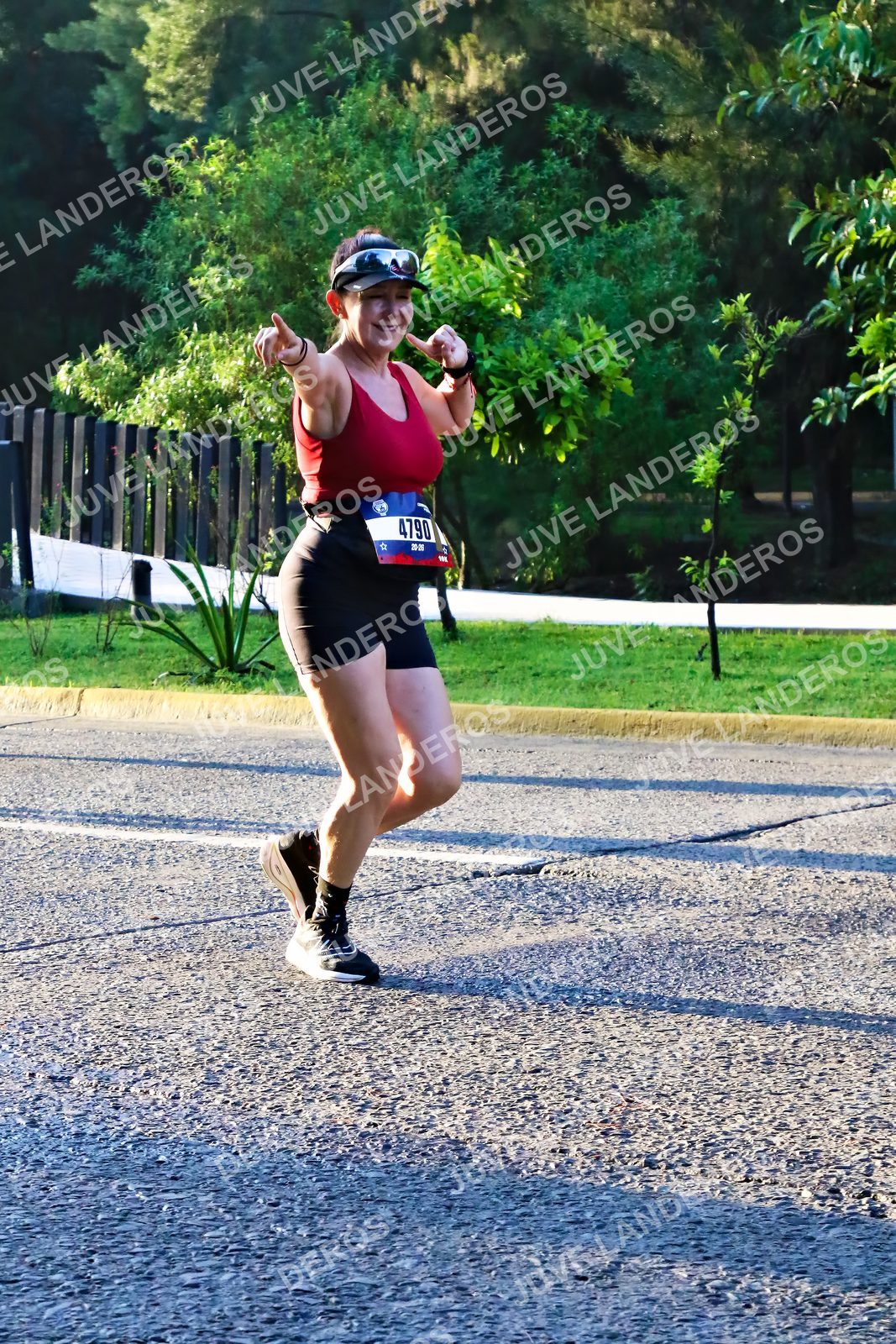 Foto de la CARRERA BIMBO GLOBAL RACE GUADALAJARA en Centro Comercial Andares, Blvd. Puerta de Hierro 4965, Zapopan a las 07:24 · dorsal 4790