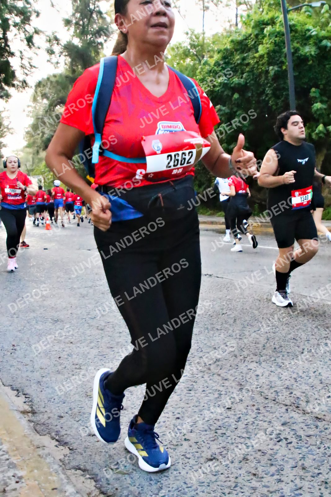 Foto de la CARRERA BIMBO GLOBAL RACE GUADALAJARA en Centro Comercial Andares, Blvd. Puerta de Hierro 4965, Zapopan a las 05:00 · dorsal 2662, 1340, 2861