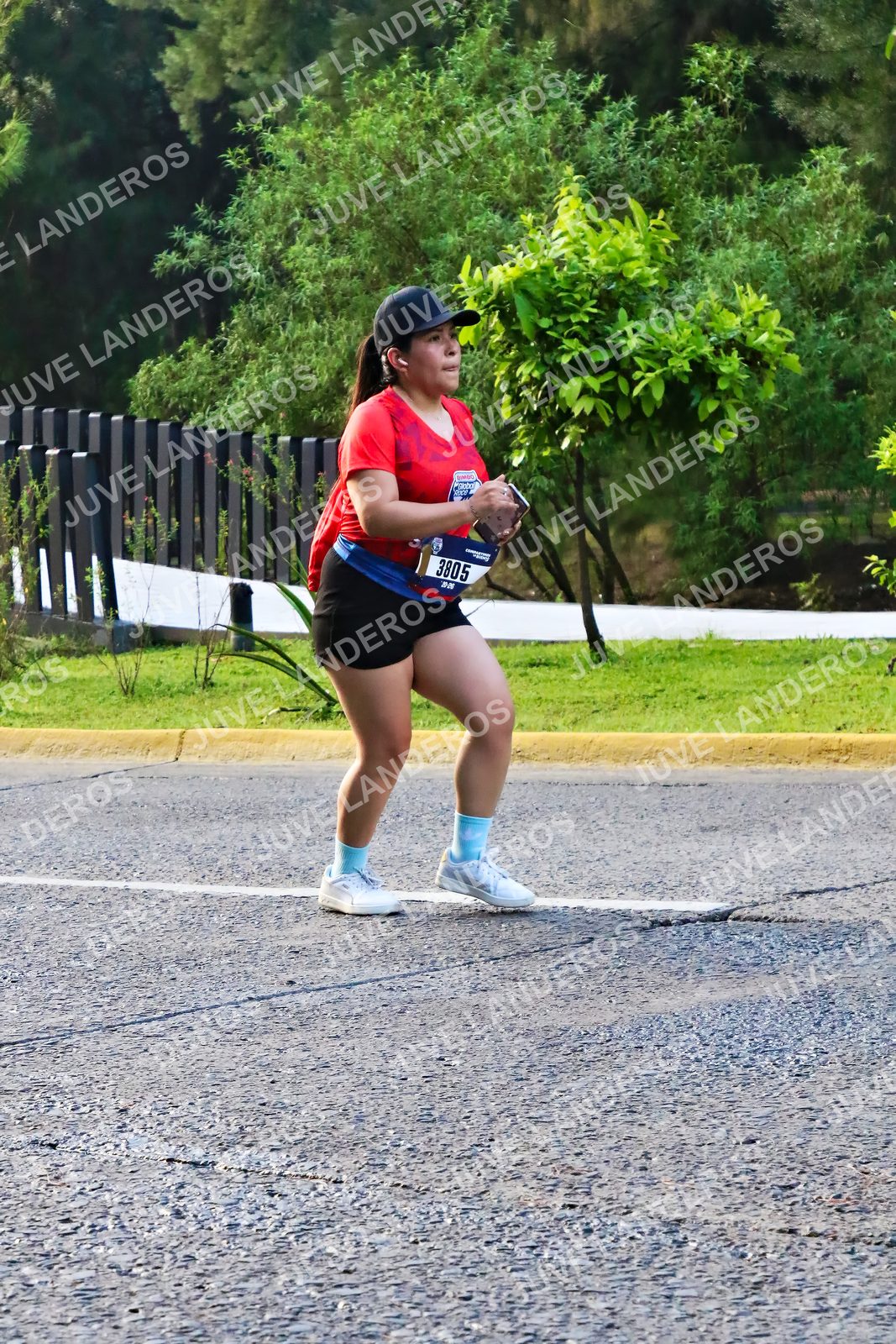 Foto de la CARRERA BIMBO GLOBAL RACE GUADALAJARA en Centro Comercial Andares, Blvd. Puerta de Hierro 4965, Zapopan a las 07:42 · dorsal 3805