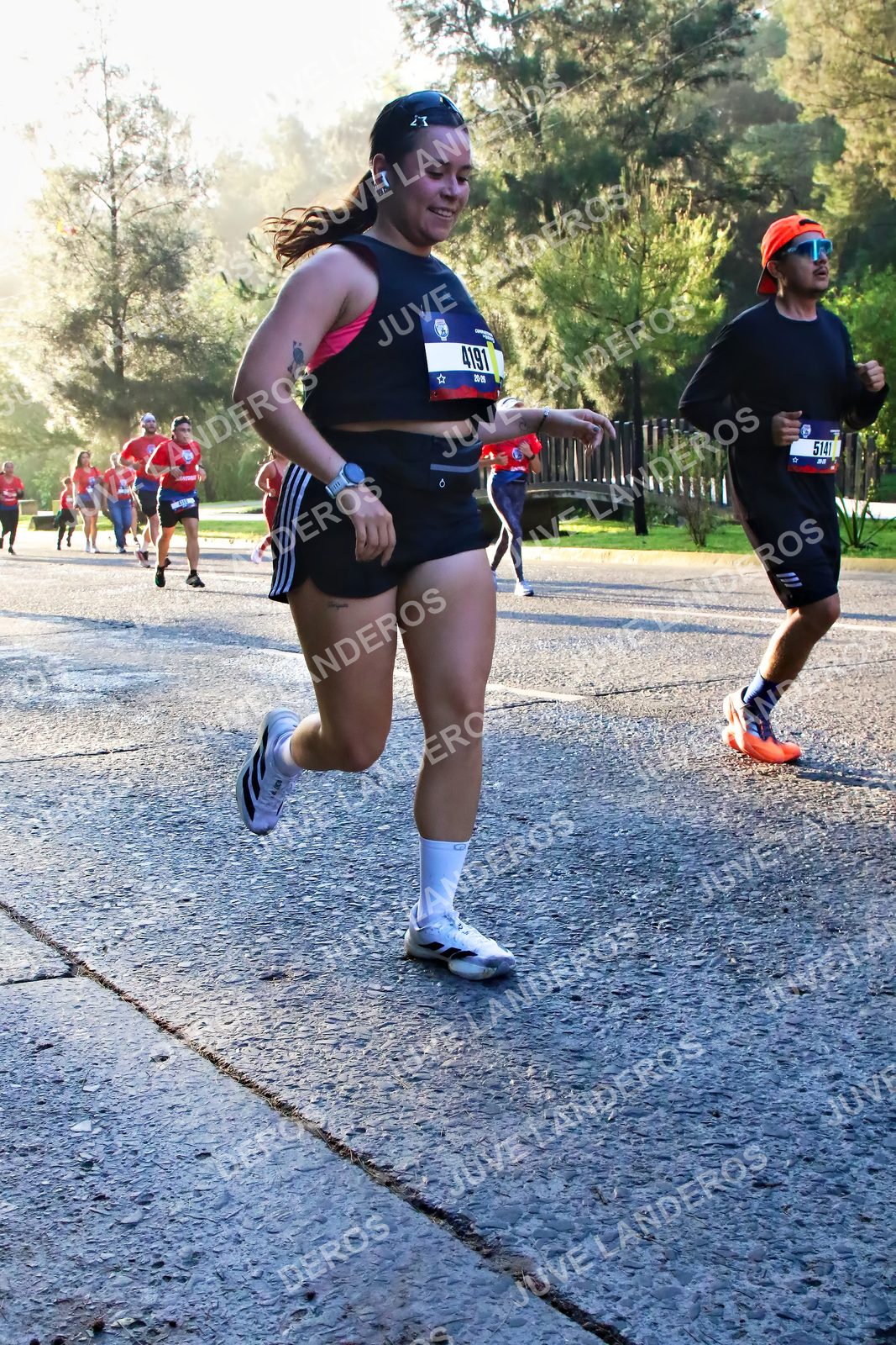 Foto de la CARRERA BIMBO GLOBAL RACE GUADALAJARA en Centro Comercial Andares, Blvd. Puerta de Hierro 4965, Zapopan a las 07:27 · dorsal 5141, 4191