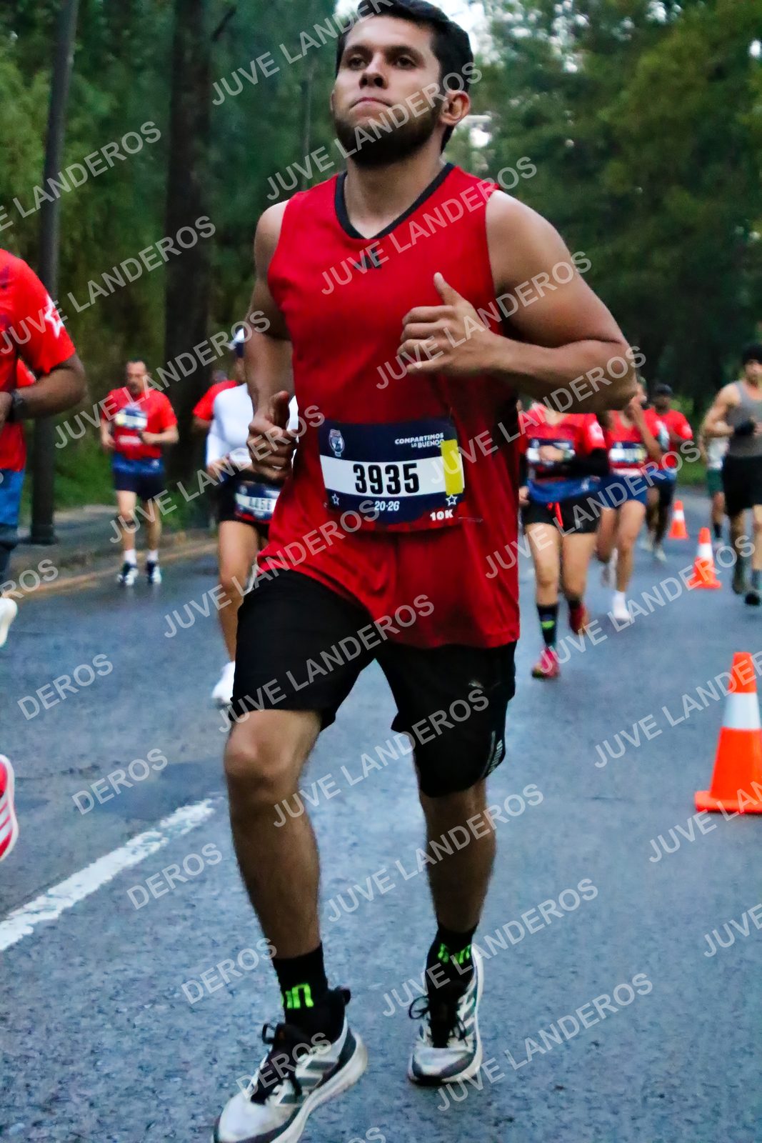 Foto de la CARRERA BIMBO GLOBAL RACE GUADALAJARA en Centro Comercial Andares, Blvd. Puerta de Hierro 4965, Zapopan a las 06:40 · dorsal 3935