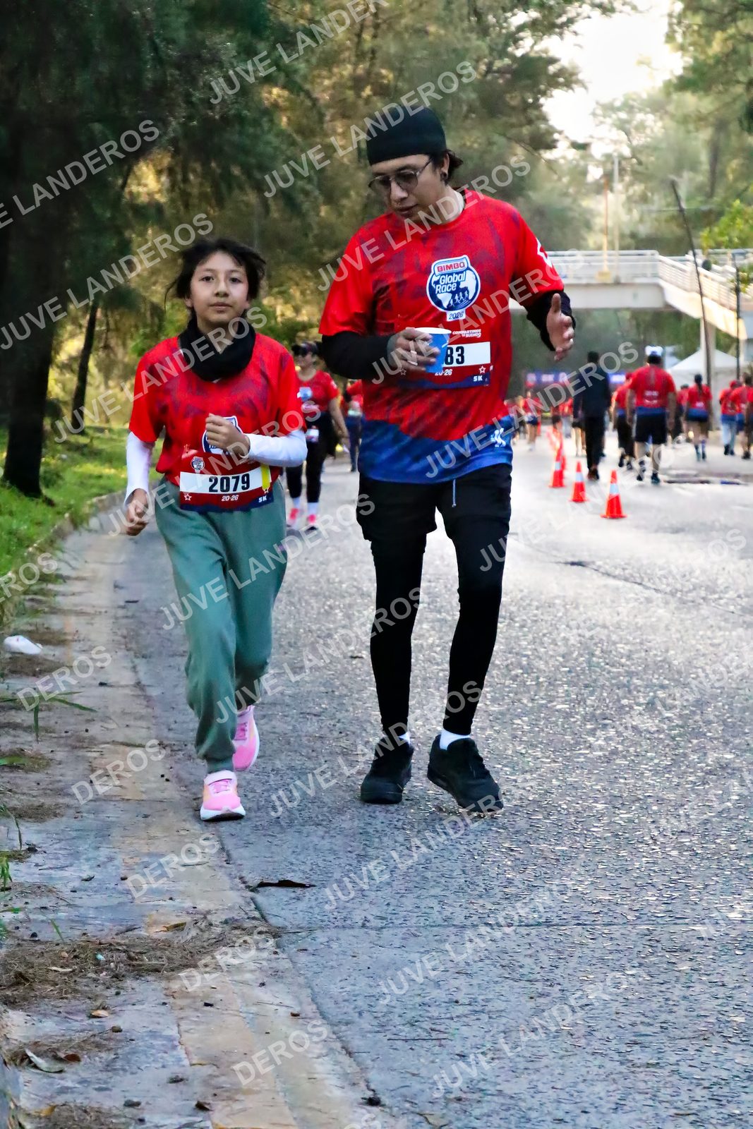 Foto de la CARRERA BIMBO GLOBAL RACE GUADALAJARA en Centro Comercial Andares, Blvd. Puerta de Hierro 4965, Zapopan a las 07:09 · dorsal 83, 2079
