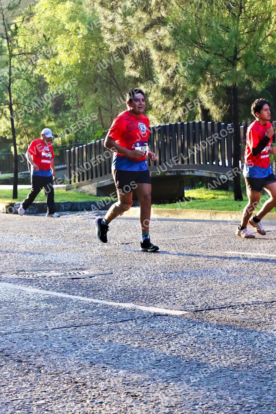 Foto de la CARRERA BIMBO GLOBAL RACE GUADALAJARA en Centro Comercial Andares, Blvd. Puerta de Hierro 4965, Zapopan a las 07:23 · dorsal 4572