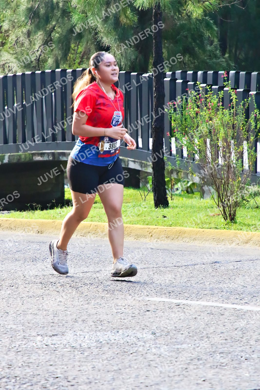 Foto de la CARRERA BIMBO GLOBAL RACE GUADALAJARA en Centro Comercial Andares, Blvd. Puerta de Hierro 4965, Zapopan a las 07:46 · dorsal 3802