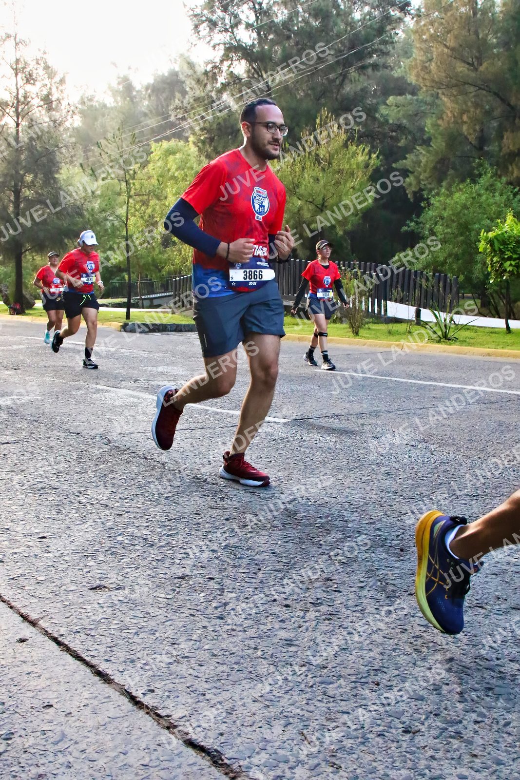 Foto de la CARRERA BIMBO GLOBAL RACE GUADALAJARA en Centro Comercial Andares, Blvd. Puerta de Hierro 4965, Zapopan a las 07:38 · dorsal 3866