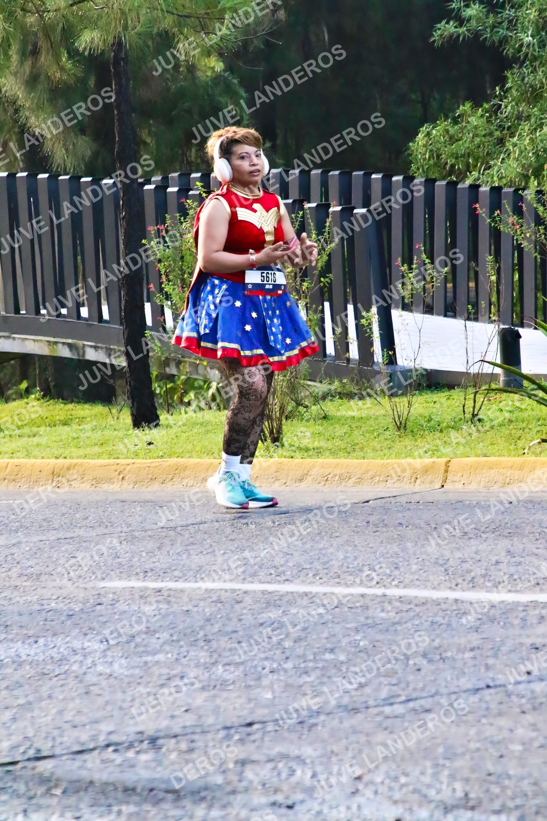 Foto de la CARRERA BIMBO GLOBAL RACE GUADALAJARA en Centro Comercial Andares, Blvd. Puerta de Hierro 4965, Zapopan a las 07:36 · dorsal 5616