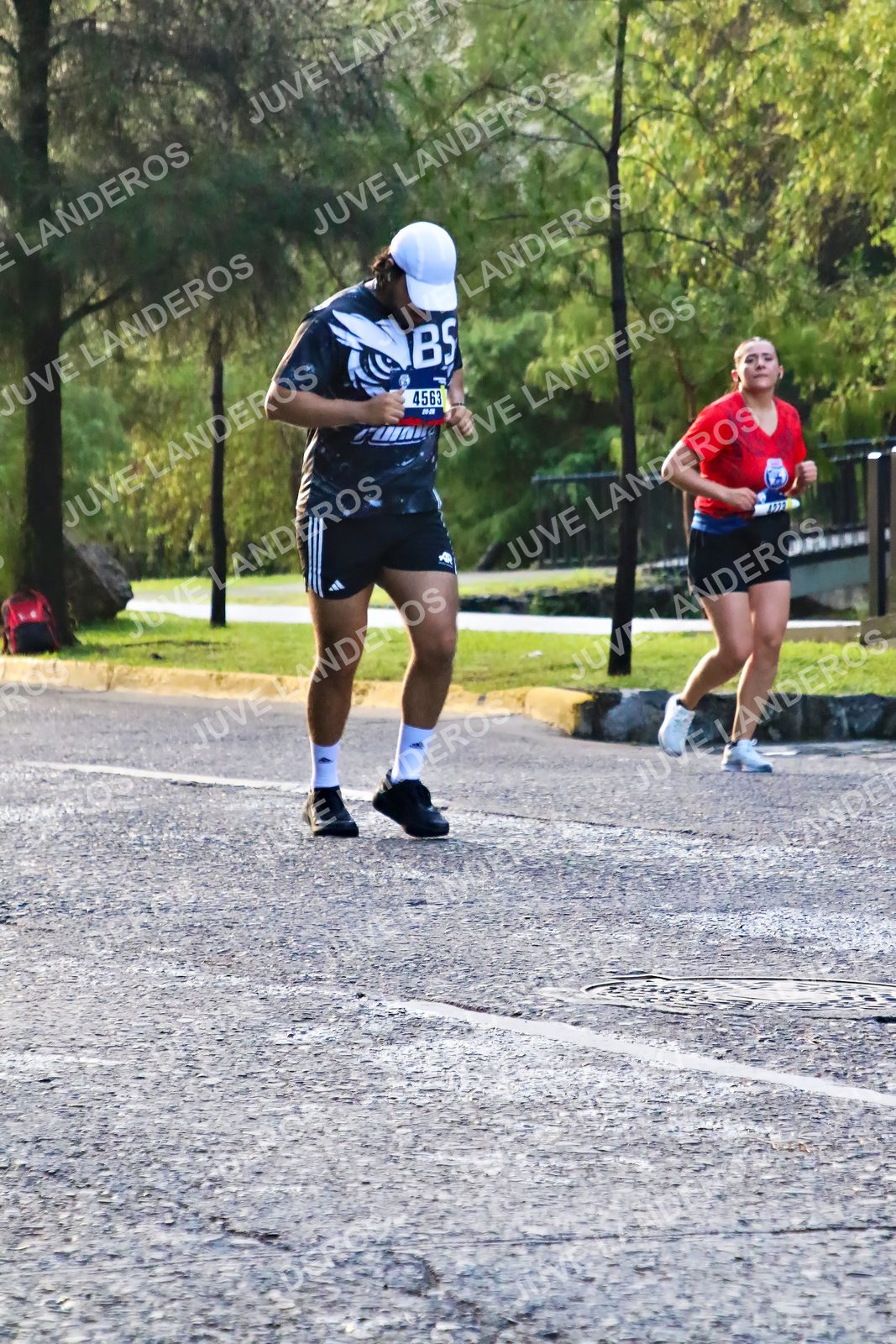 Foto de la CARRERA BIMBO GLOBAL RACE GUADALAJARA en Centro Comercial Andares, Blvd. Puerta de Hierro 4965, Zapopan a las 07:35 · dorsal 4563