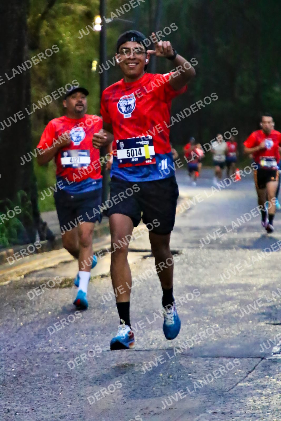 Foto de la CARRERA BIMBO GLOBAL RACE GUADALAJARA en Centro Comercial Andares, Blvd. Puerta de Hierro 4965, Zapopan a las 06:37 · dorsal 5014, 4121, 2020