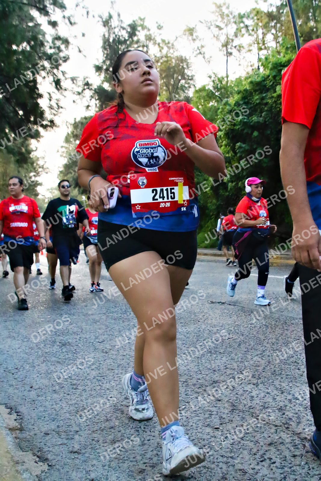 Foto de la CARRERA BIMBO GLOBAL RACE GUADALAJARA en Centro Comercial Andares, Blvd. Puerta de Hierro 4965, Zapopan a las 07:05 · dorsal 2415