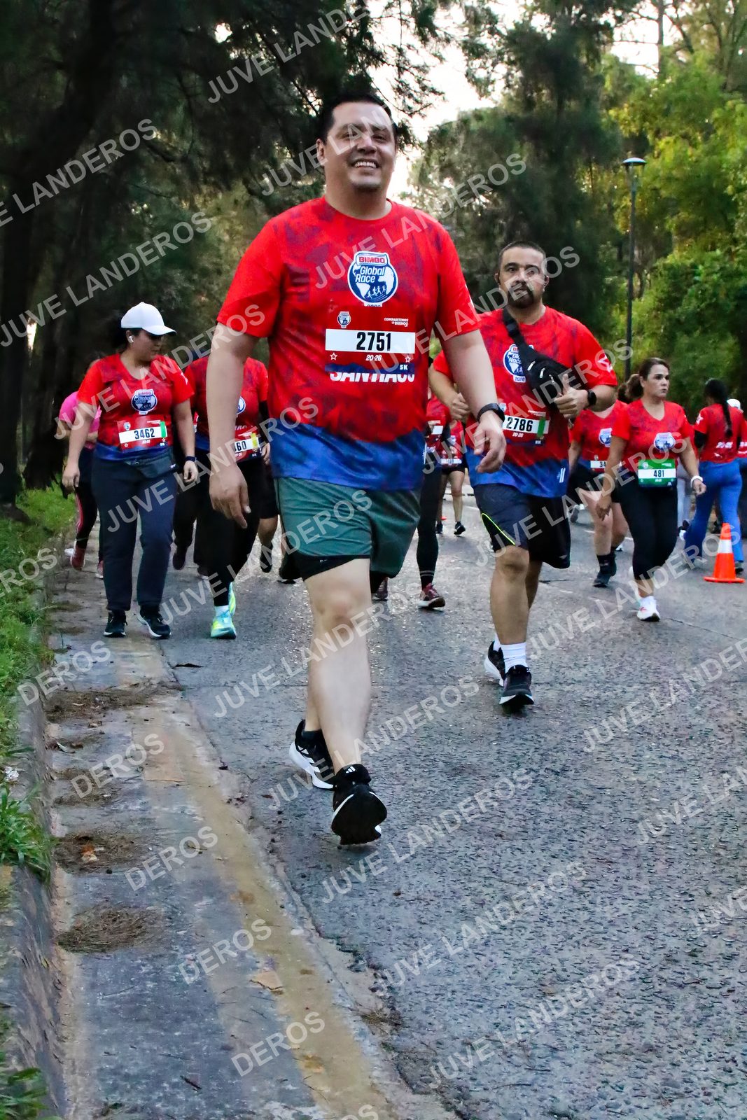 Foto de la CARRERA BIMBO GLOBAL RACE GUADALAJARA en Centro Comercial Andares, Blvd. Puerta de Hierro 4965, Zapopan a las 07:05 · dorsal 2751, 2786, 3462, 60
