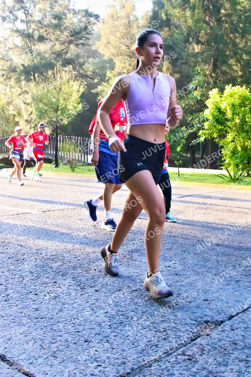 Foto de la CARRERA BIMBO GLOBAL RACE GUADALAJARA en Centro Comercial Andares, Blvd. Puerta de Hierro 4965, Zapopan a las 07:32 · dorsal 3302