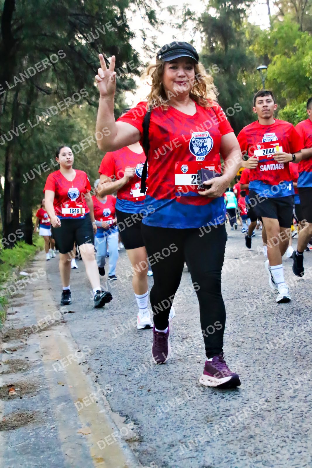 Foto de la CARRERA BIMBO GLOBAL RACE GUADALAJARA en Centro Comercial Andares, Blvd. Puerta de Hierro 4965, Zapopan a las 07:02 · dorsal 1648, 2044