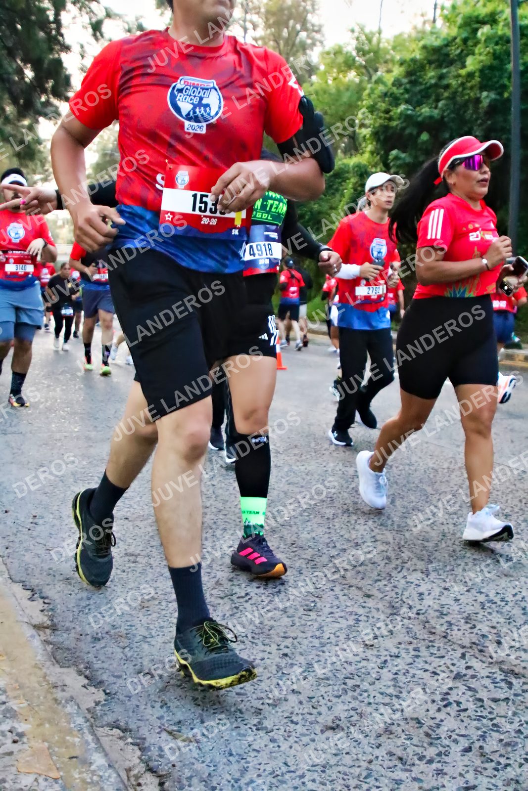 Foto de la CARRERA BIMBO GLOBAL RACE GUADALAJARA en Centro Comercial Andares, Blvd. Puerta de Hierro 4965, Zapopan a las 07:00 · dorsal 4918, 153