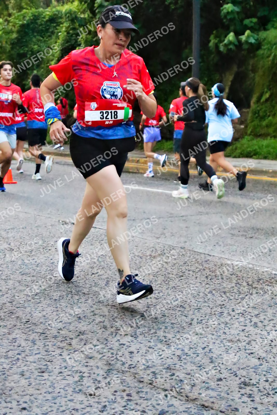 Foto de la CARRERA BIMBO GLOBAL RACE GUADALAJARA en Centro Comercial Andares, Blvd. Puerta de Hierro 4965, Zapopan a las 05:00 · dorsal 3218