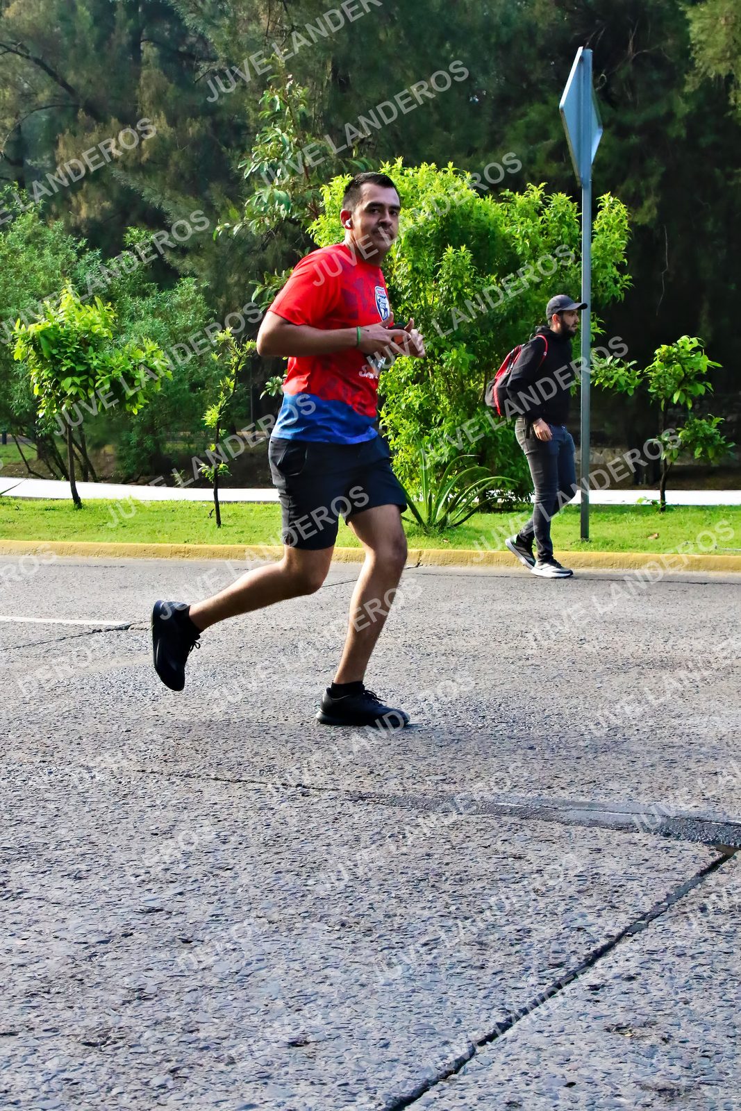 Foto de la CARRERA BIMBO GLOBAL RACE GUADALAJARA en Centro Comercial Andares, Blvd. Puerta de Hierro 4965, Zapopan a las 07:46