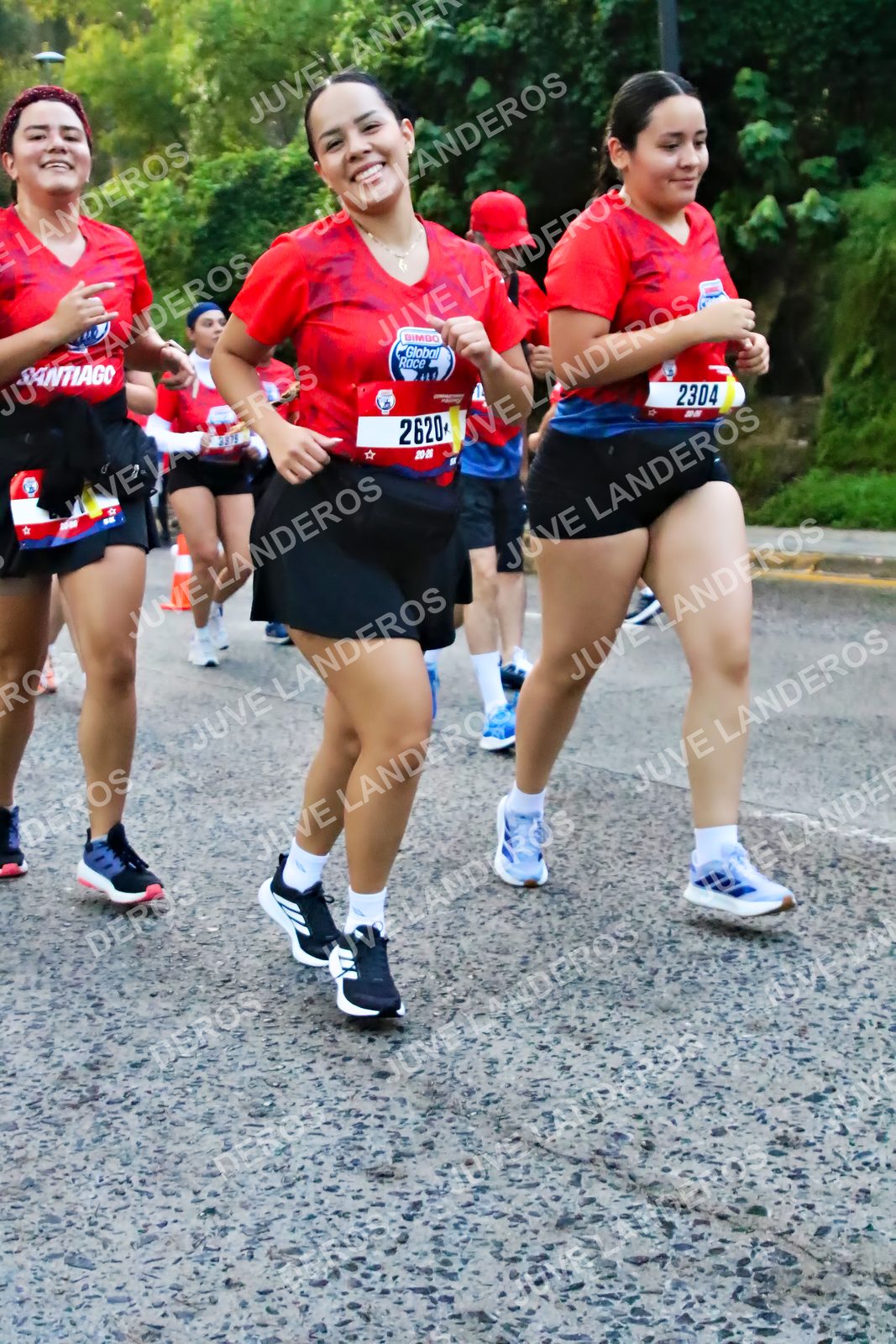 Foto de la CARRERA BIMBO GLOBAL RACE GUADALAJARA en Centro Comercial Andares, Blvd. Puerta de Hierro 4965, Zapopan a las 07:00 · dorsal 2304