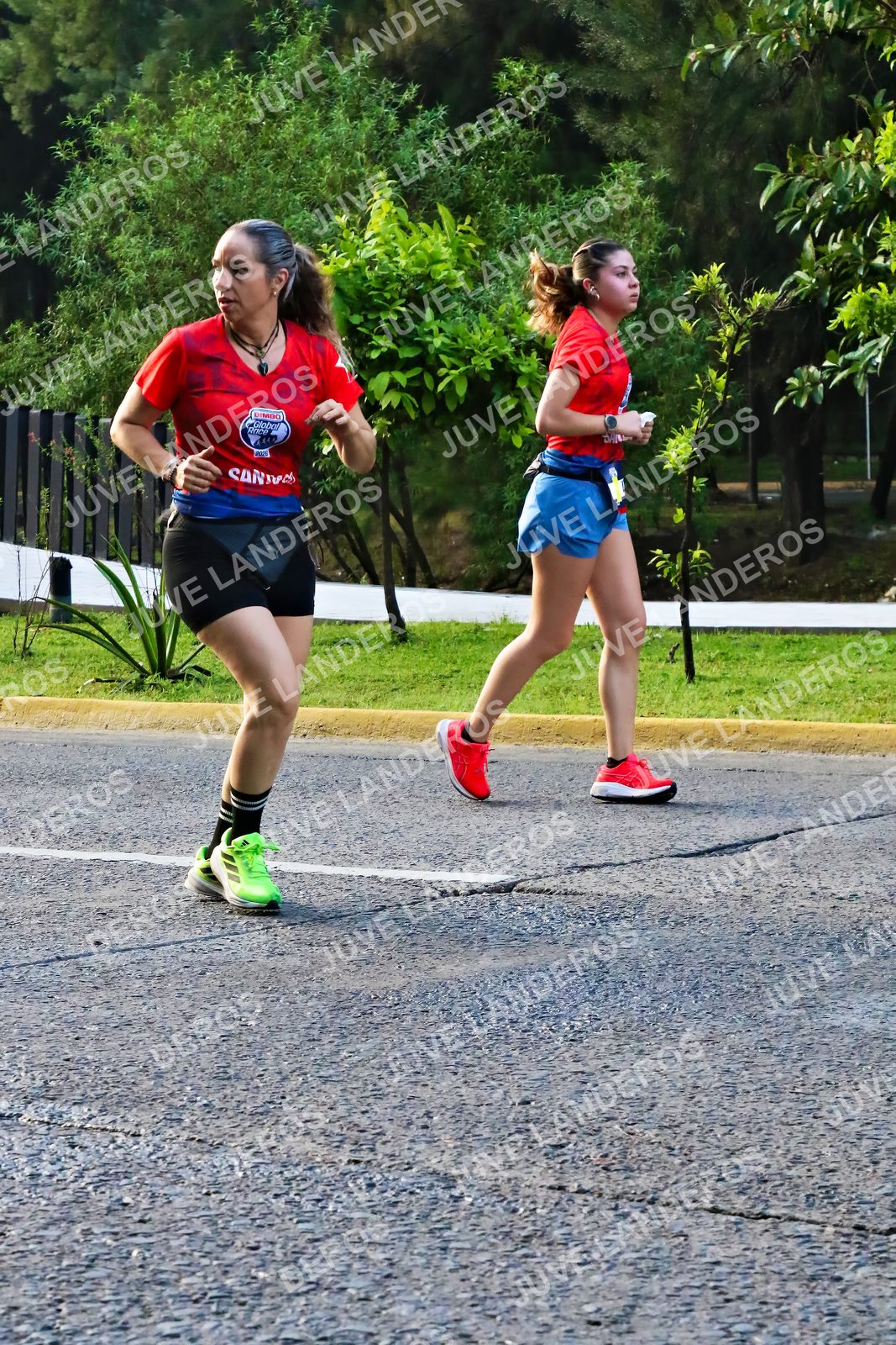 Foto de la CARRERA BIMBO GLOBAL RACE GUADALAJARA en Centro Comercial Andares, Blvd. Puerta de Hierro 4965, Zapopan a las 07:41