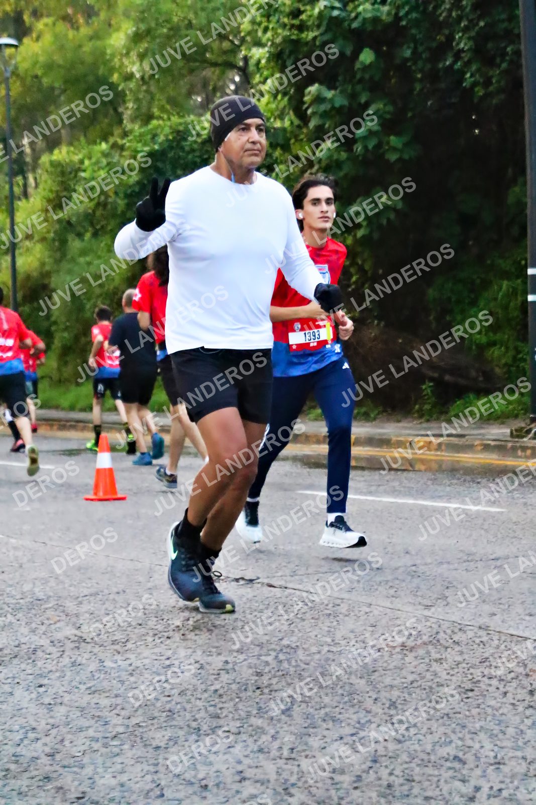 Foto de la CARRERA BIMBO GLOBAL RACE GUADALAJARA en Centro Comercial Andares, Blvd. Puerta de Hierro 4965, Zapopan a las 04:59 · dorsal 1393