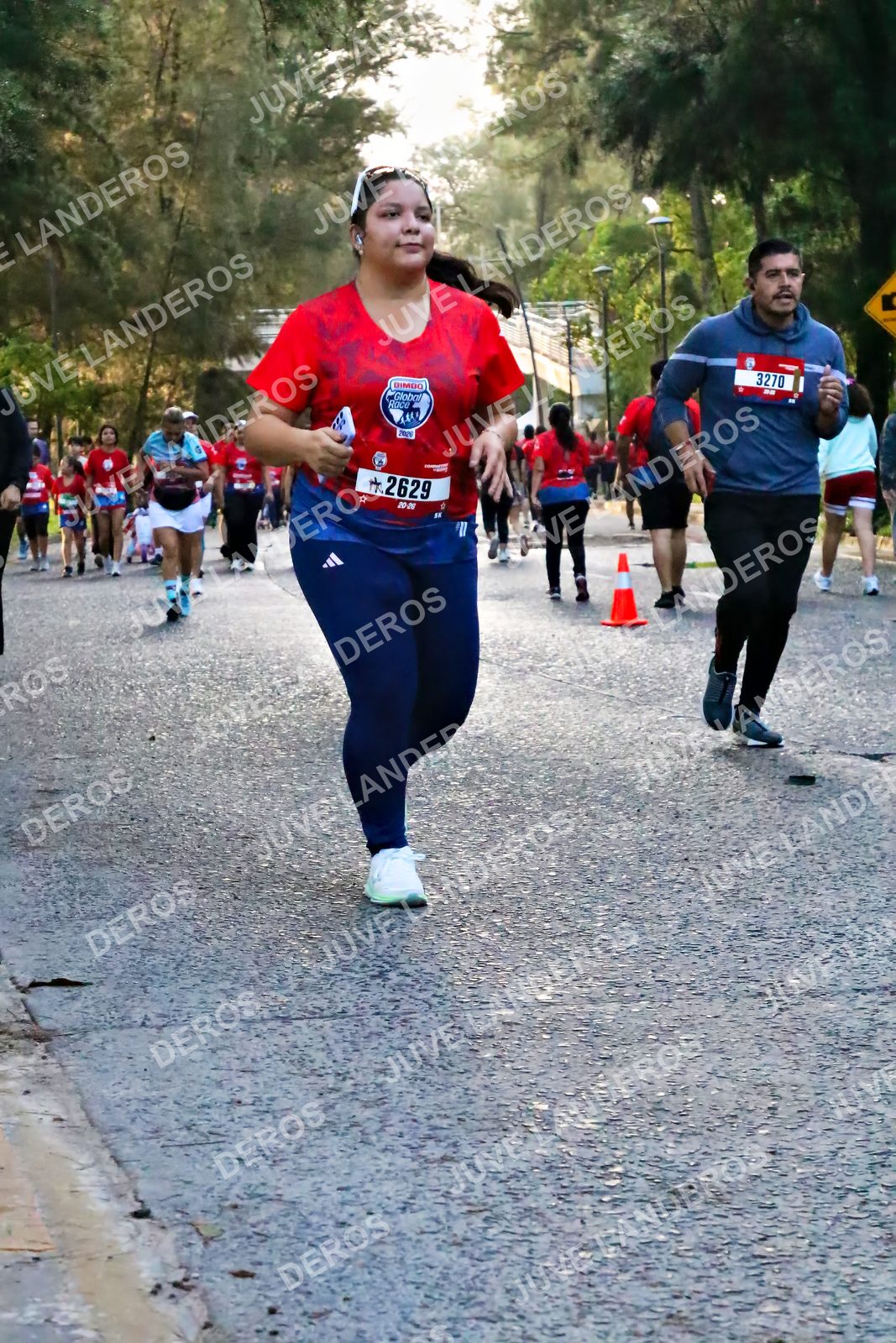 Foto de la CARRERA BIMBO GLOBAL RACE GUADALAJARA en Centro Comercial Andares, Blvd. Puerta de Hierro 4965, Zapopan a las 07:06 · dorsal 3270, 2021