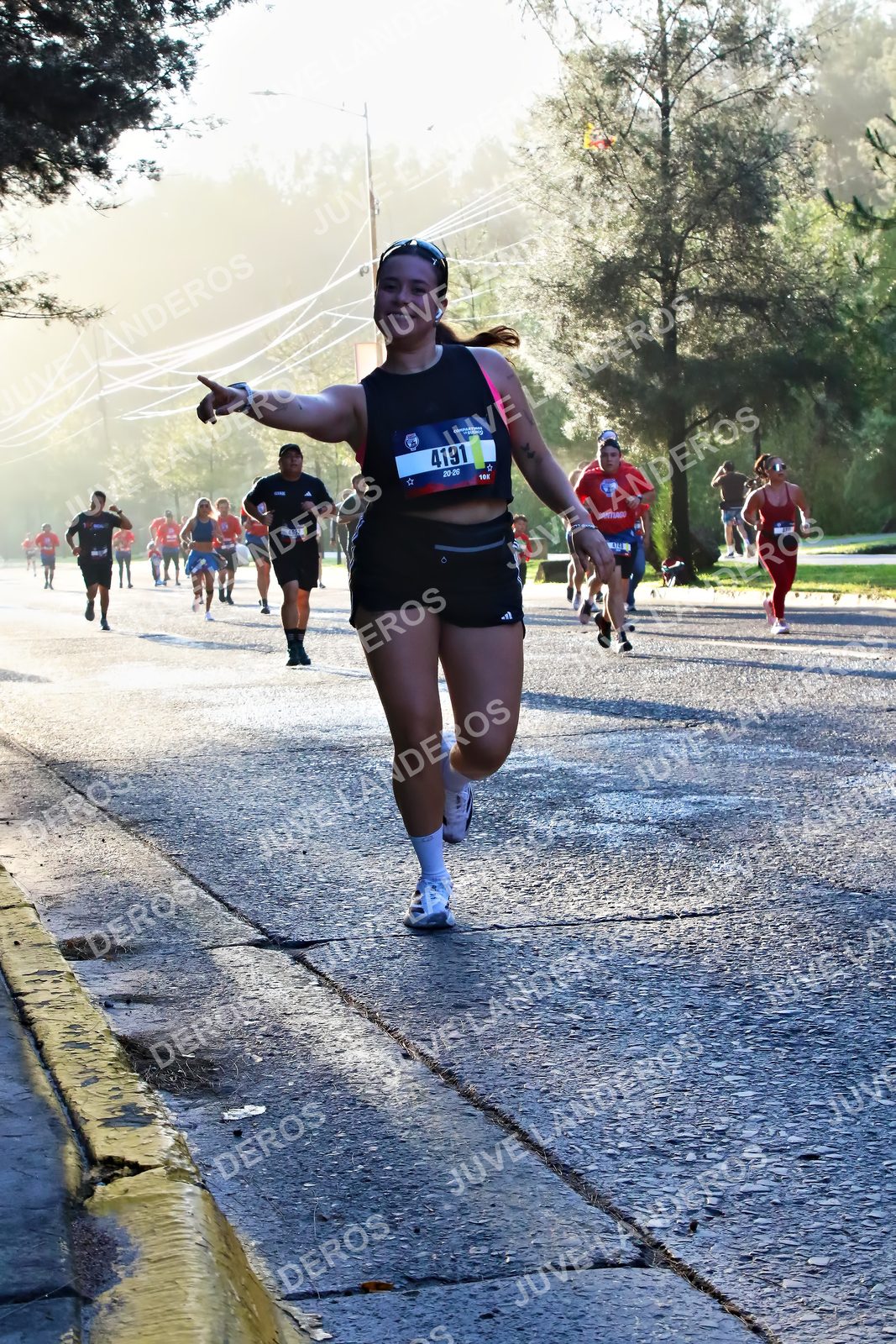 Foto de la CARRERA BIMBO GLOBAL RACE GUADALAJARA en Centro Comercial Andares, Blvd. Puerta de Hierro 4965, Zapopan a las 07:27 · dorsal 4191