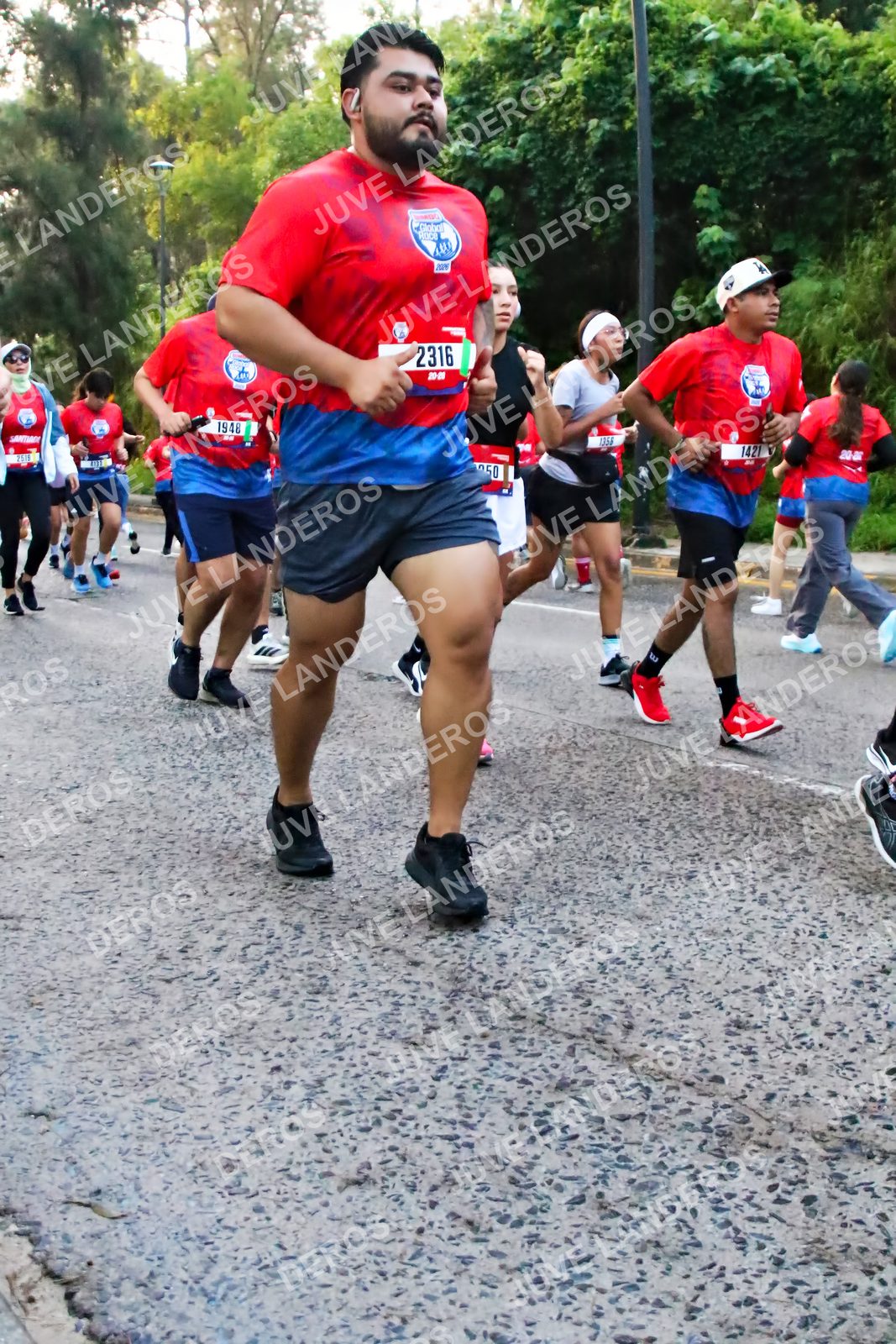 Foto de la CARRERA BIMBO GLOBAL RACE GUADALAJARA en Centro Comercial Andares, Blvd. Puerta de Hierro 4965, Zapopan a las 07:00 · dorsal 2316, 1421, 1948
