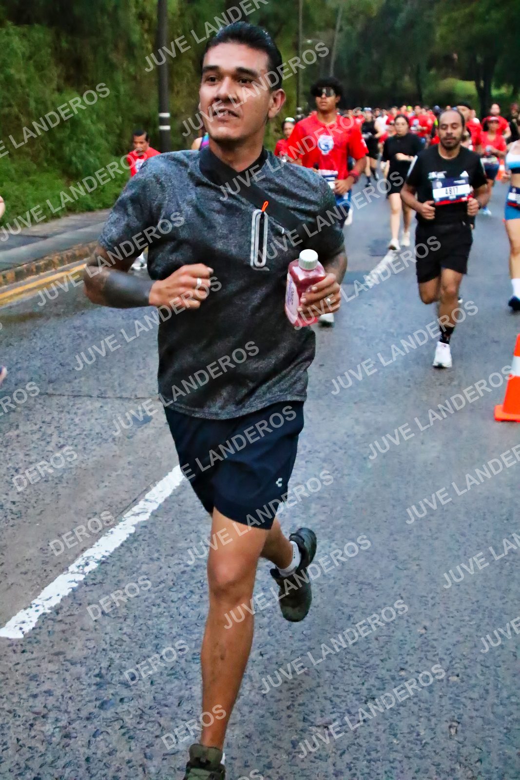 Foto de la CARRERA BIMBO GLOBAL RACE GUADALAJARA en Centro Comercial Andares, Blvd. Puerta de Hierro 4965, Zapopan a las 06:41