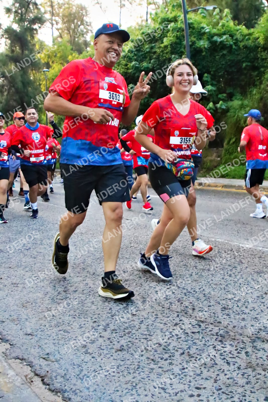 Foto de la CARRERA BIMBO GLOBAL RACE GUADALAJARA en Centro Comercial Andares, Blvd. Puerta de Hierro 4965, Zapopan a las 06:59 · dorsal 3155, 3603, 1851
