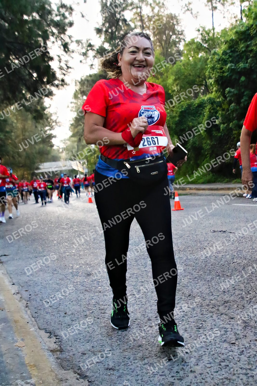 Foto de la CARRERA BIMBO GLOBAL RACE GUADALAJARA en Centro Comercial Andares, Blvd. Puerta de Hierro 4965, Zapopan a las 07:04 · dorsal 2667