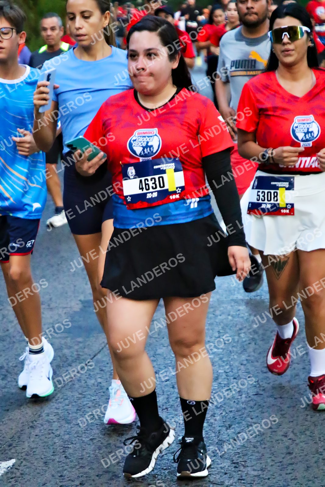 Foto de la CARRERA BIMBO GLOBAL RACE GUADALAJARA en Centro Comercial Andares, Blvd. Puerta de Hierro 4965, Zapopan a las 04:52 · dorsal 4630, 5308, 2020