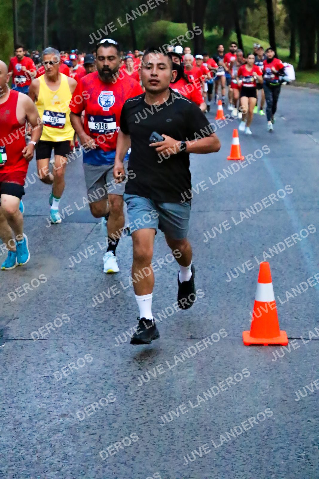Foto de la CARRERA BIMBO GLOBAL RACE GUADALAJARA en Centro Comercial Andares, Blvd. Puerta de Hierro 4965, Zapopan a las 06:40 · dorsal 5098, 4465