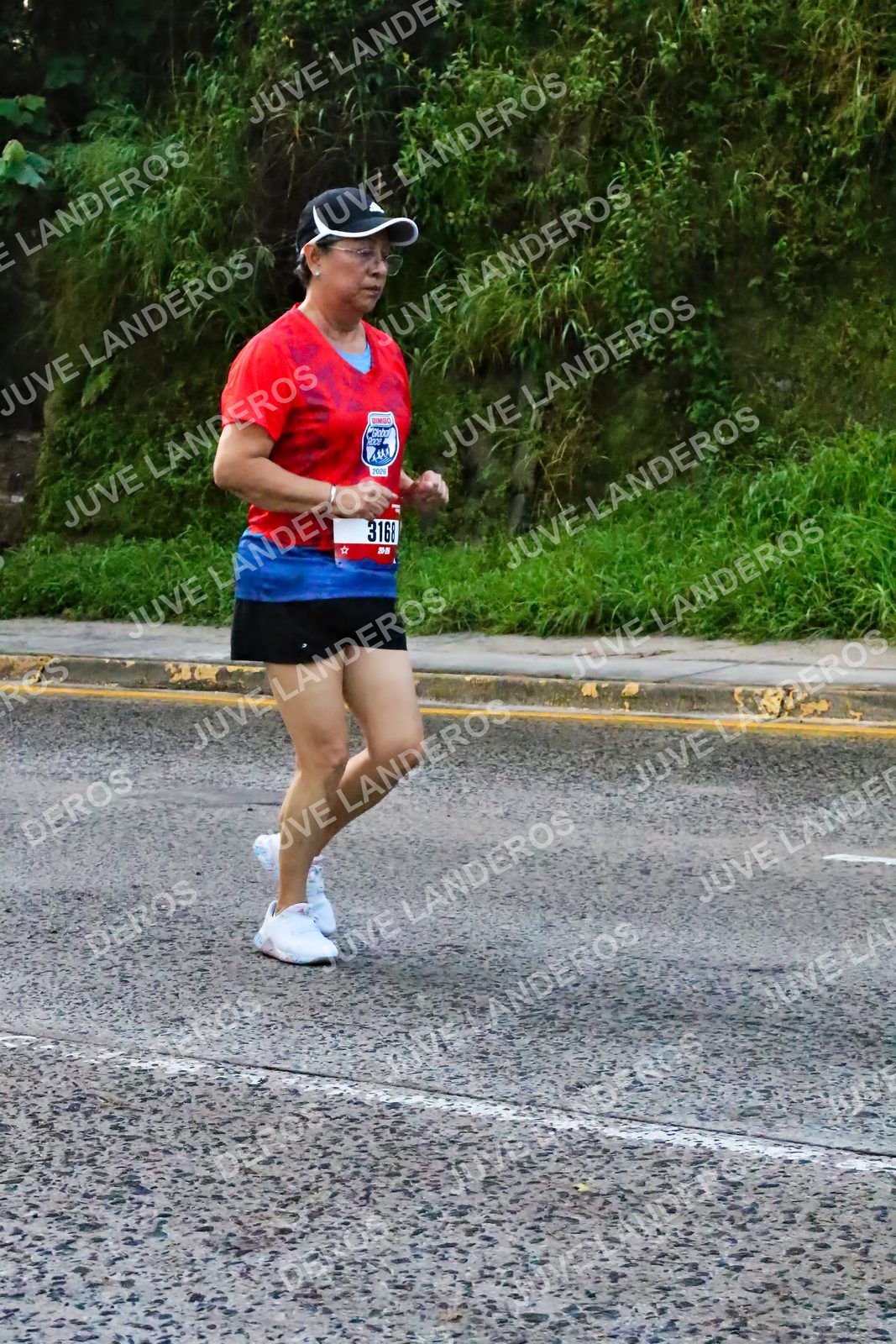Foto de la CARRERA BIMBO GLOBAL RACE GUADALAJARA en Centro Comercial Andares, Blvd. Puerta de Hierro 4965, Zapopan a las 07:09 · dorsal 3168