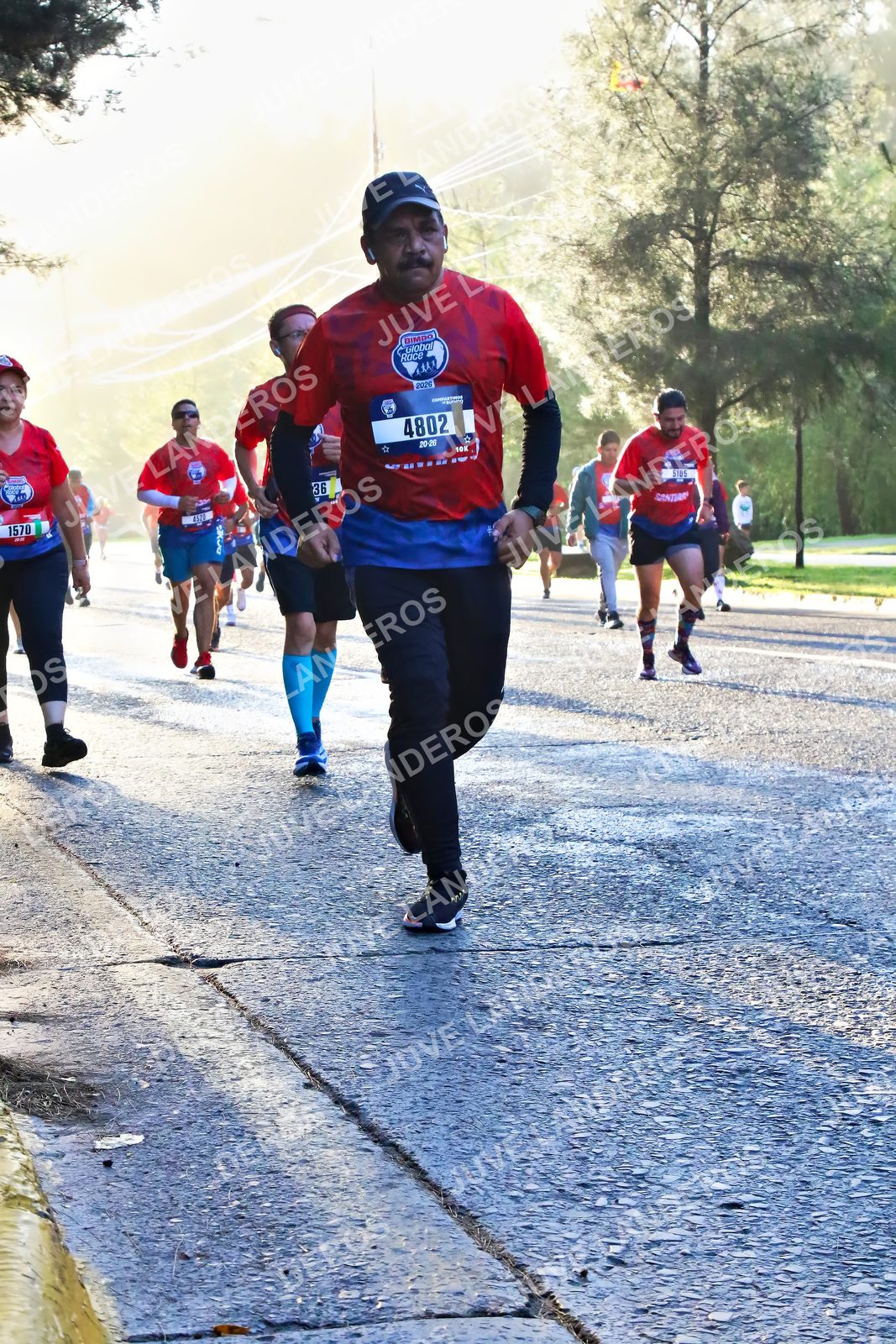 Foto de la CARRERA BIMBO GLOBAL RACE GUADALAJARA en Centro Comercial Andares, Blvd. Puerta de Hierro 4965, Zapopan a las 07:24 · dorsal 4802, 1570, 36, 2020