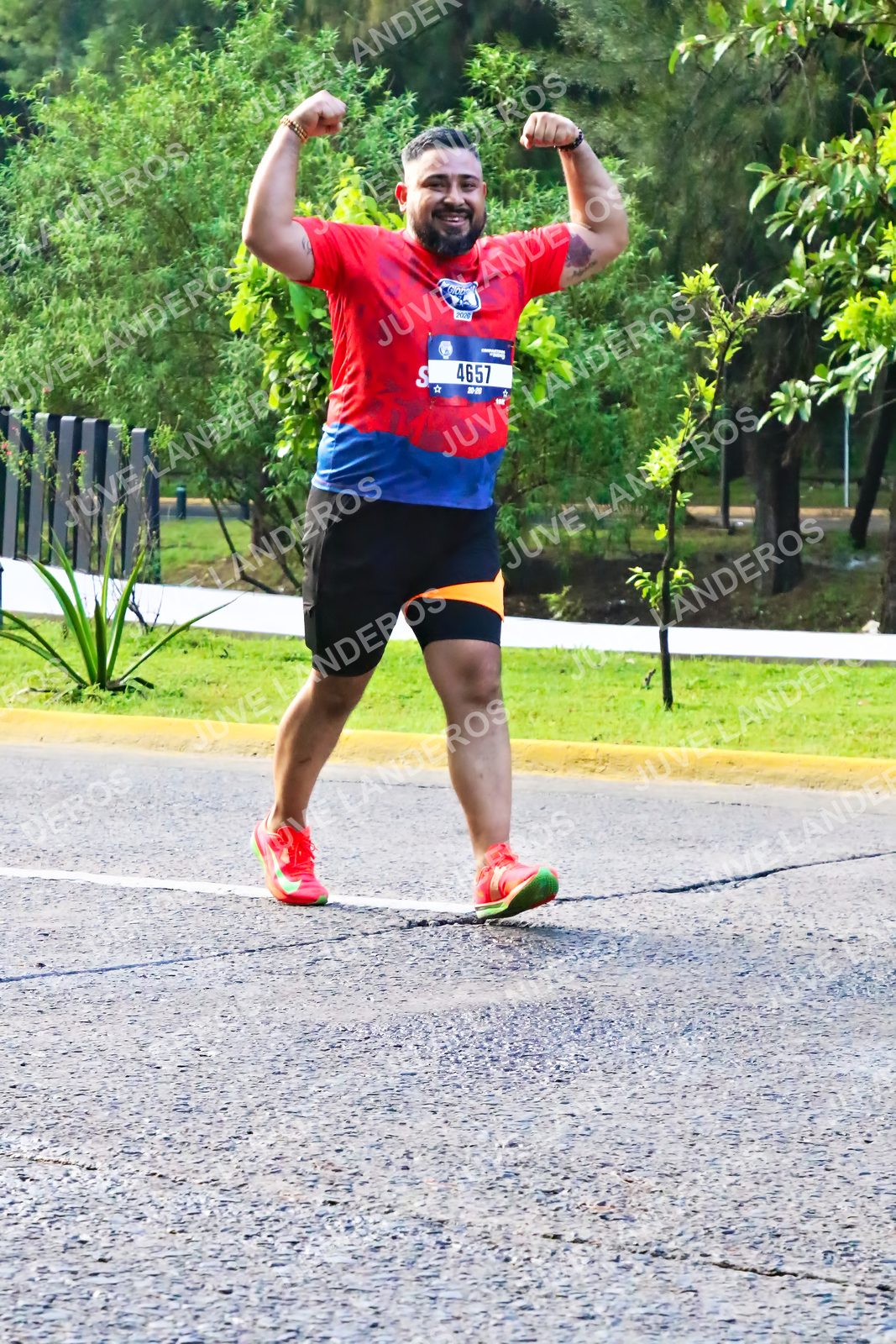 Foto de la CARRERA BIMBO GLOBAL RACE GUADALAJARA en Centro Comercial Andares, Blvd. Puerta de Hierro 4965, Zapopan a las 07:43 · dorsal 4657