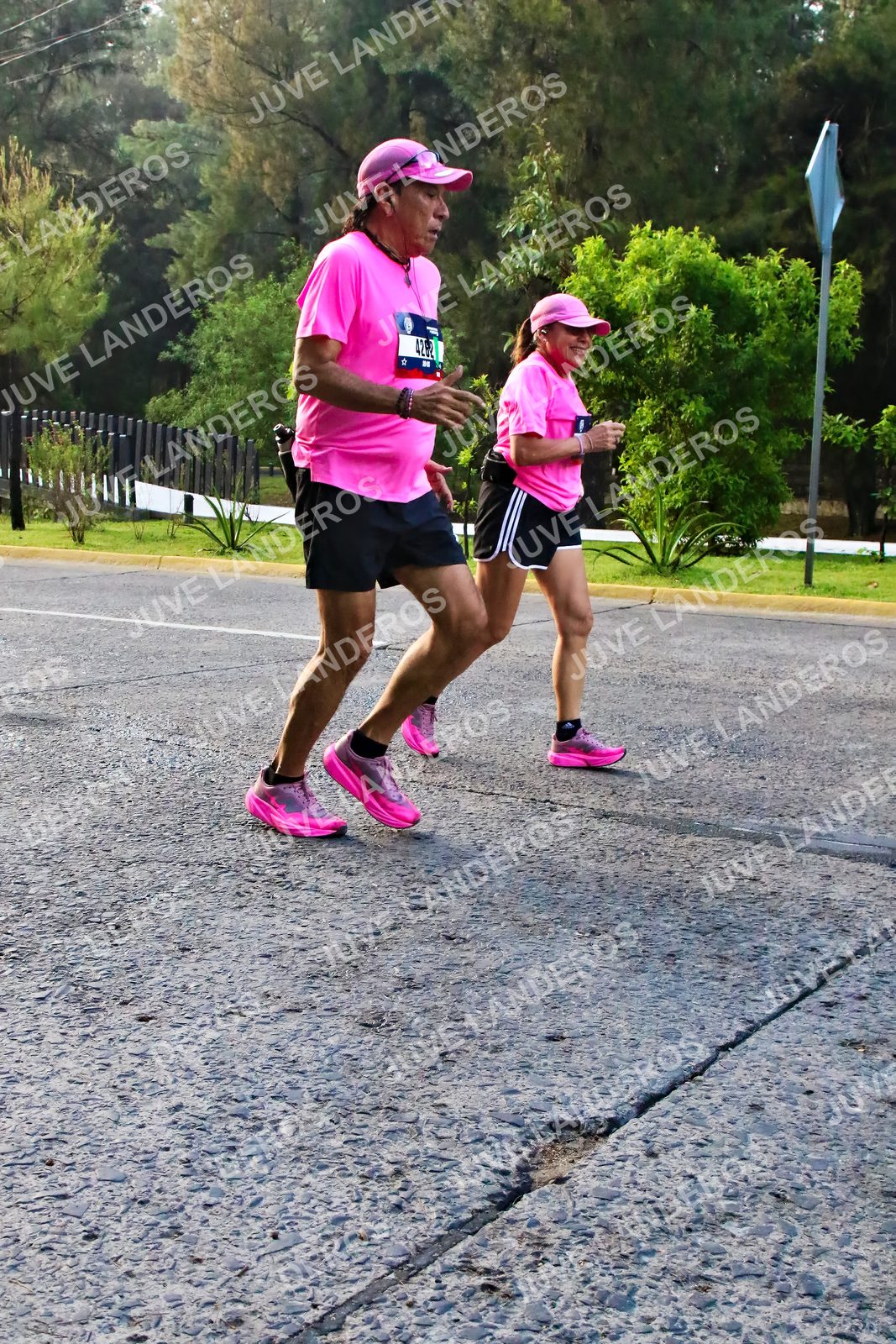 Foto de la CARRERA BIMBO GLOBAL RACE GUADALAJARA en Centro Comercial Andares, Blvd. Puerta de Hierro 4965, Zapopan a las 07:40 · dorsal 4282