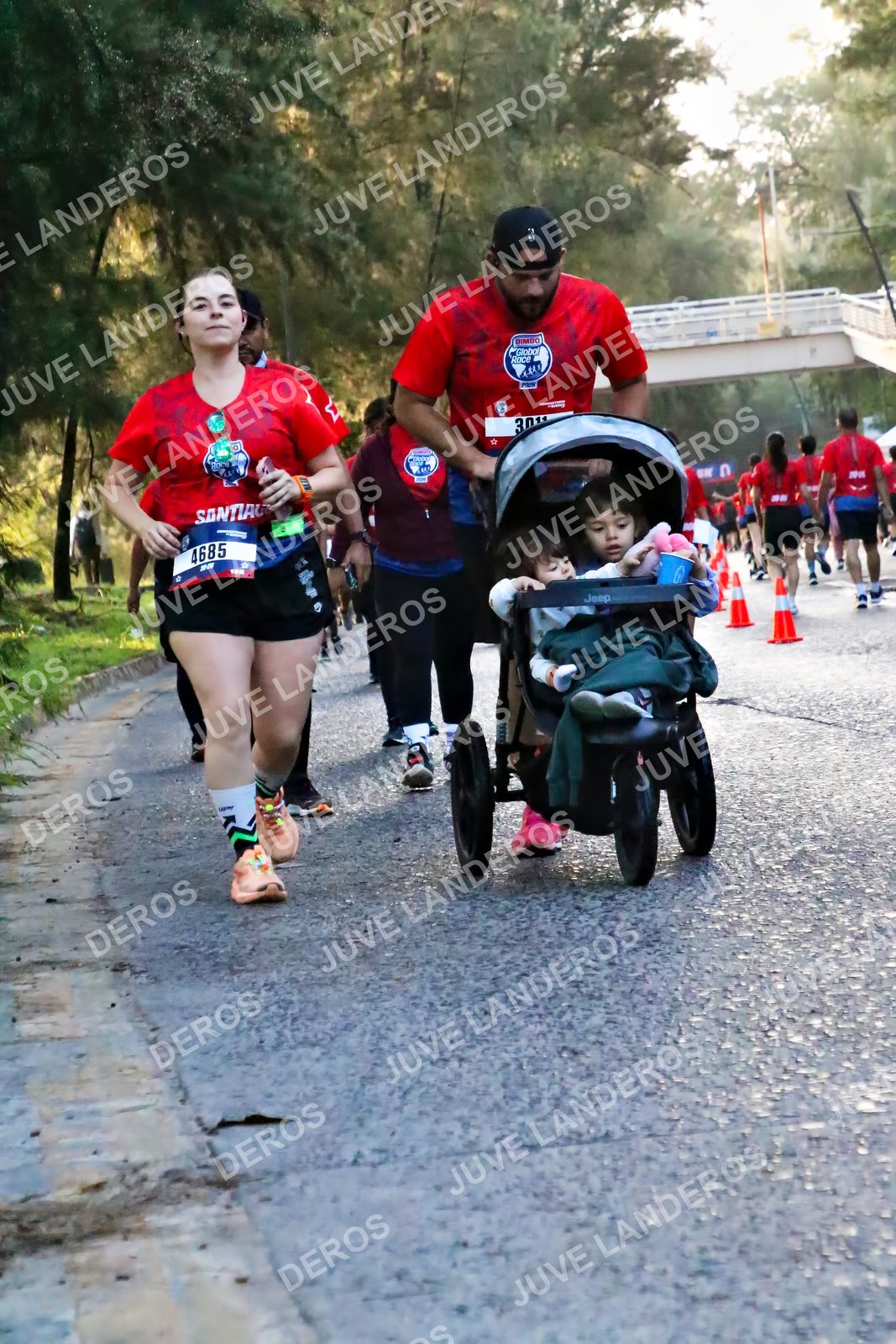 Foto de la CARRERA BIMBO GLOBAL RACE GUADALAJARA en Centro Comercial Andares, Blvd. Puerta de Hierro 4965, Zapopan a las 07:08 · dorsal 4685