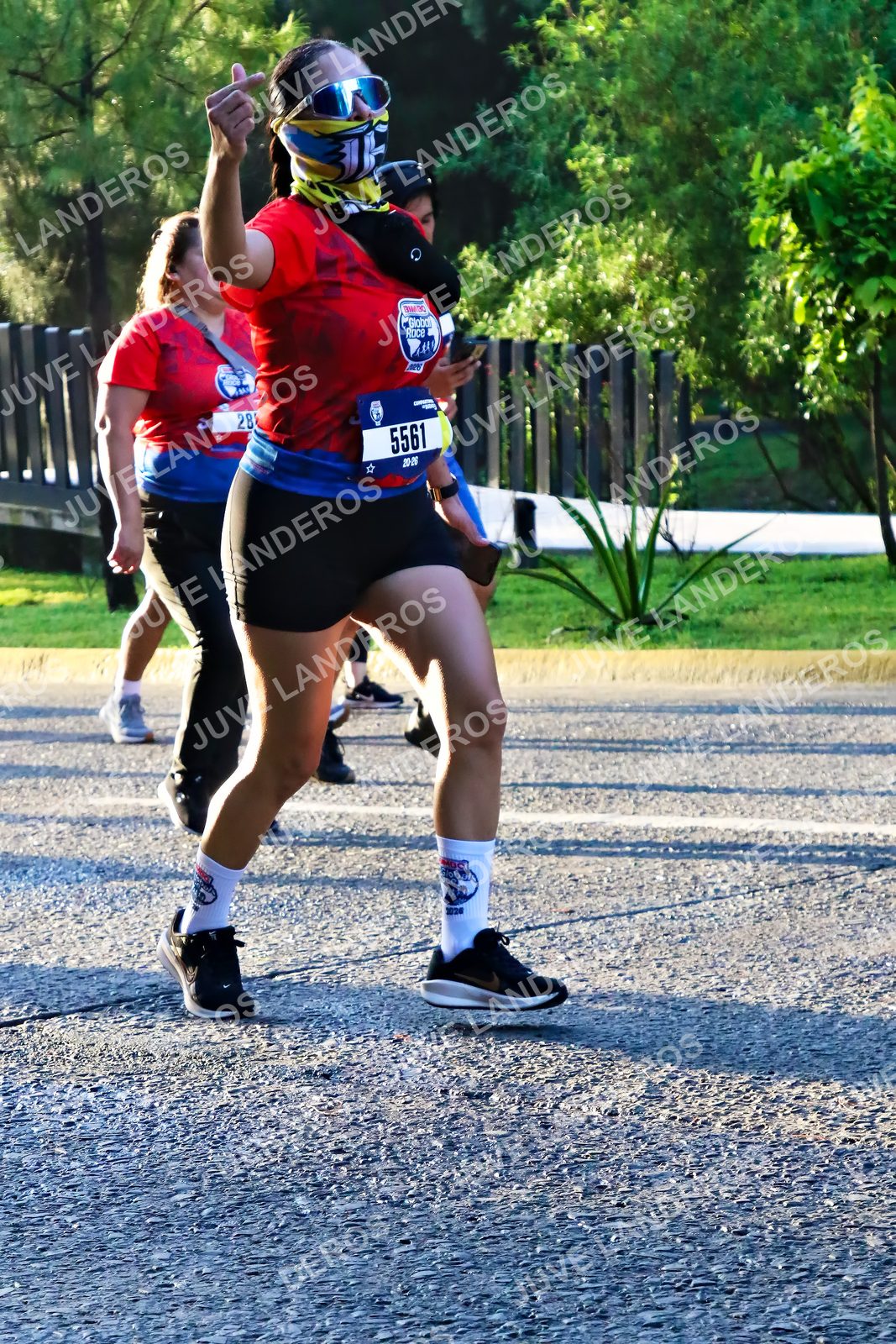 Foto de la CARRERA BIMBO GLOBAL RACE GUADALAJARA en Centro Comercial Andares, Blvd. Puerta de Hierro 4965, Zapopan a las 07:25 · dorsal 5561, 28, 1026