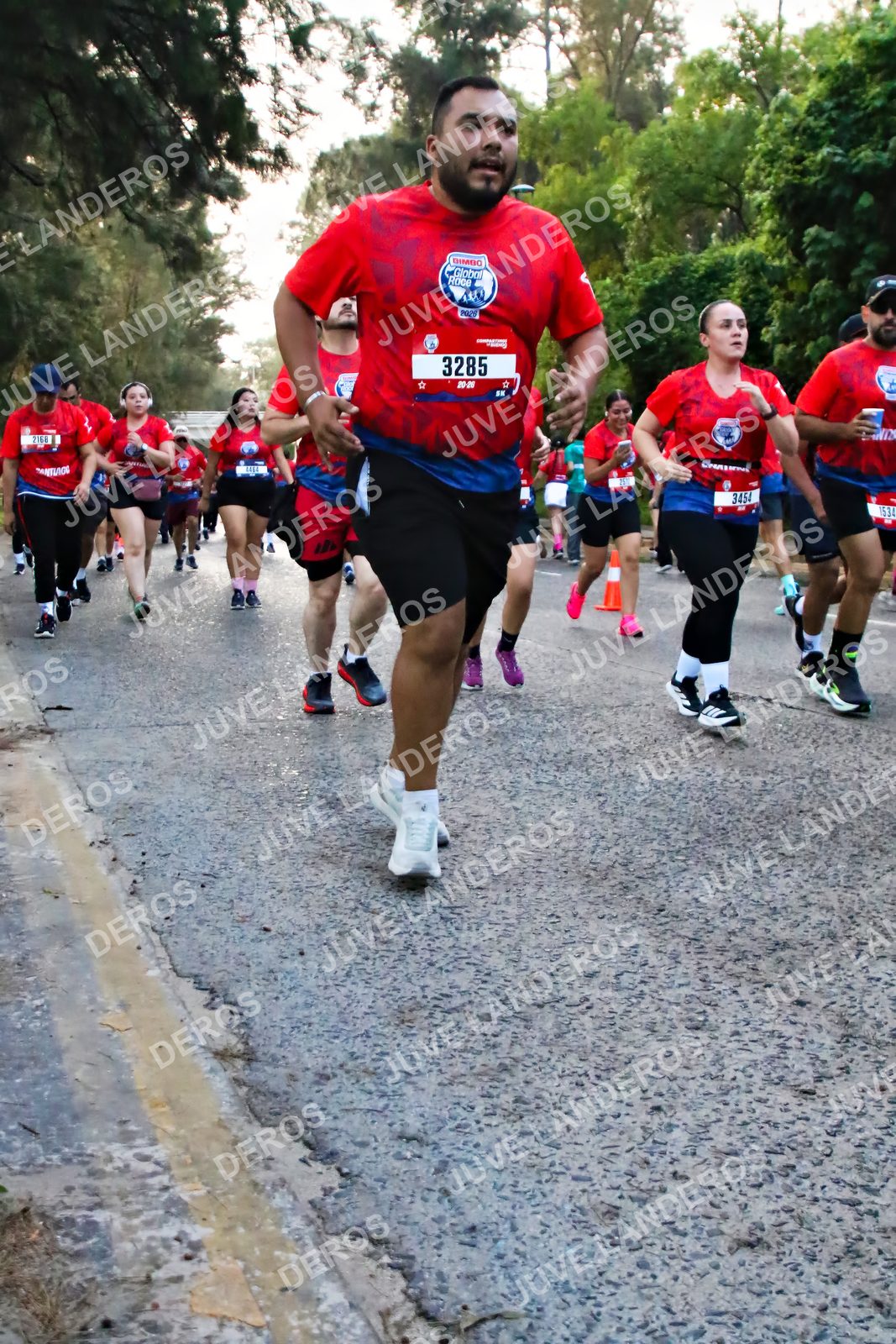 Foto de la CARRERA BIMBO GLOBAL RACE GUADALAJARA en Centro Comercial Andares, Blvd. Puerta de Hierro 4965, Zapopan a las 07:01 · dorsal 3285, 3454, 1534