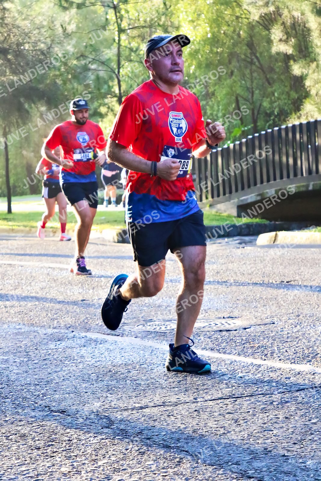 Foto de la CARRERA BIMBO GLOBAL RACE GUADALAJARA en Centro Comercial Andares, Blvd. Puerta de Hierro 4965, Zapopan a las 07:25 · dorsal 5484