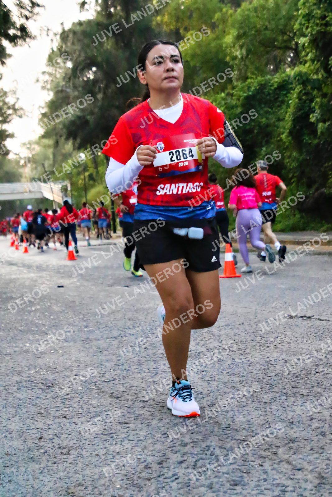Foto de la CARRERA BIMBO GLOBAL RACE GUADALAJARA en Centro Comercial Andares, Blvd. Puerta de Hierro 4965, Zapopan a las 05:00 · dorsal 2864