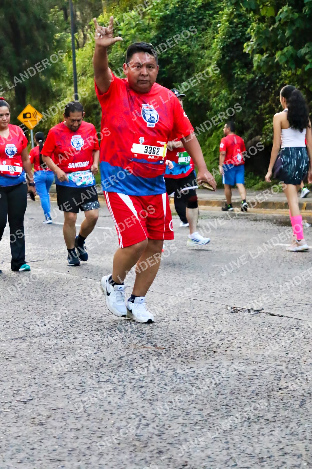 Foto de la CARRERA BIMBO GLOBAL RACE GUADALAJARA en Centro Comercial Andares, Blvd. Puerta de Hierro 4965, Zapopan a las 07:04 · dorsal 3362, 1370