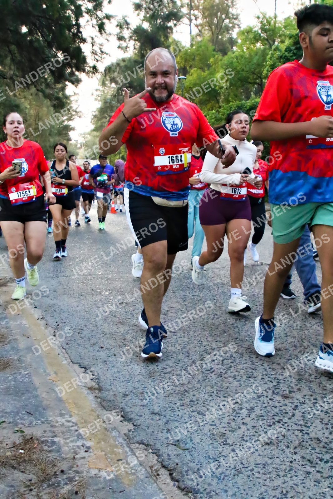 Foto de la CARRERA BIMBO GLOBAL RACE GUADALAJARA en Centro Comercial Andares, Blvd. Puerta de Hierro 4965, Zapopan a las 07:00 · dorsal 1664, 1612, 17563