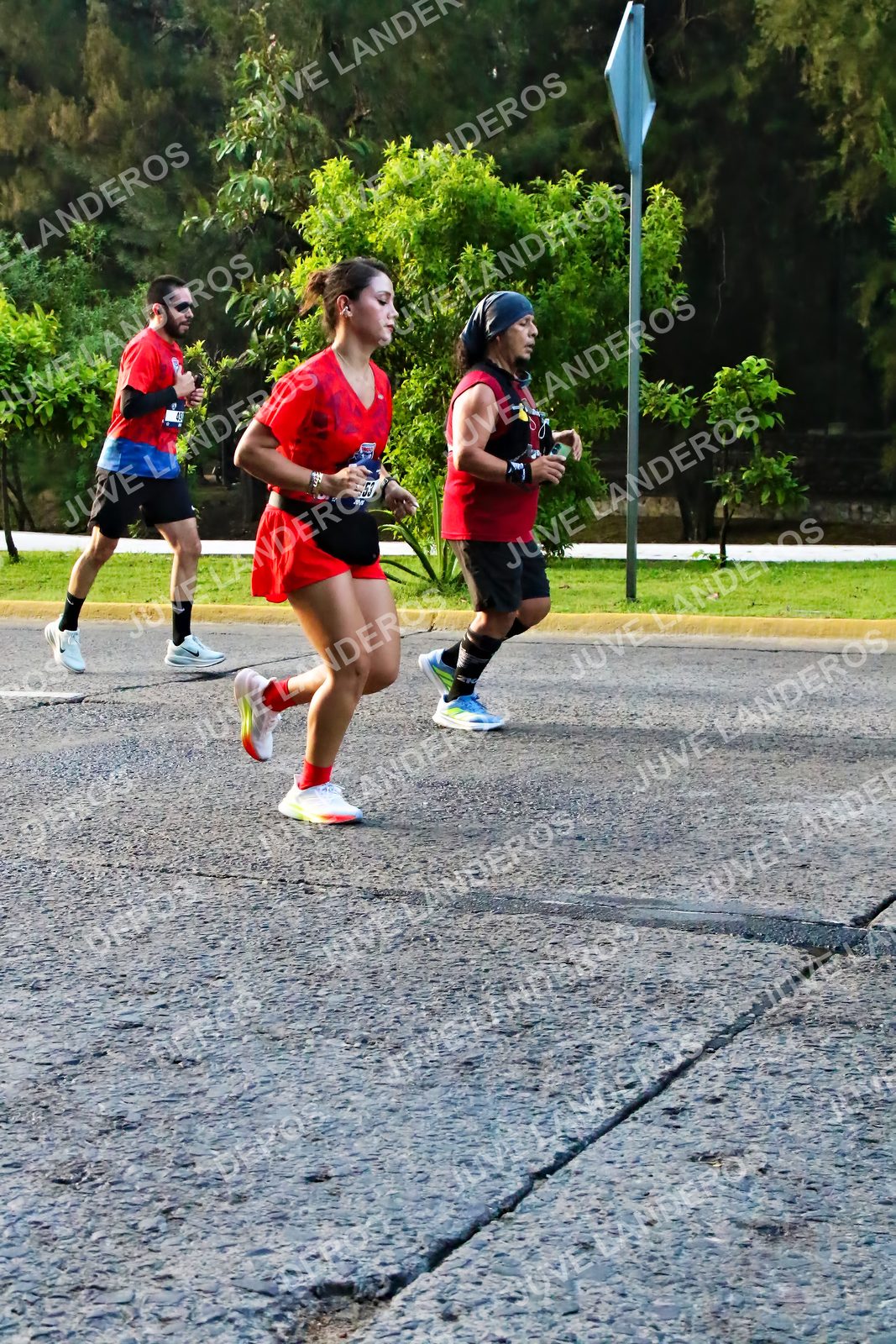 Foto de la CARRERA BIMBO GLOBAL RACE GUADALAJARA en Centro Comercial Andares, Blvd. Puerta de Hierro 4965, Zapopan a las 07:34 · dorsal 53